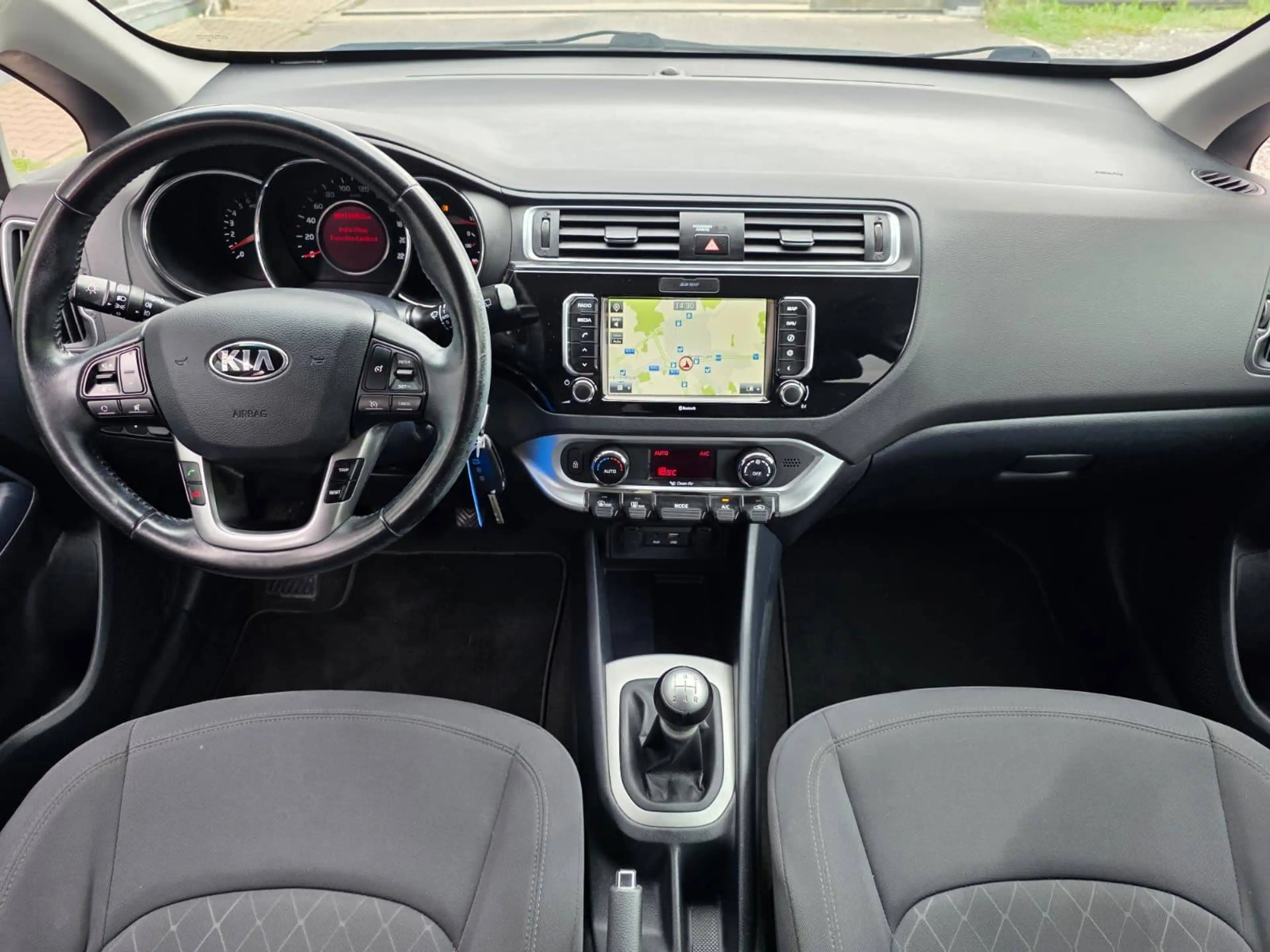 Kia Rio 🟢1.2 ESSENCE 84CV - GPS - CAMERA - CAPTEURS — photo 7