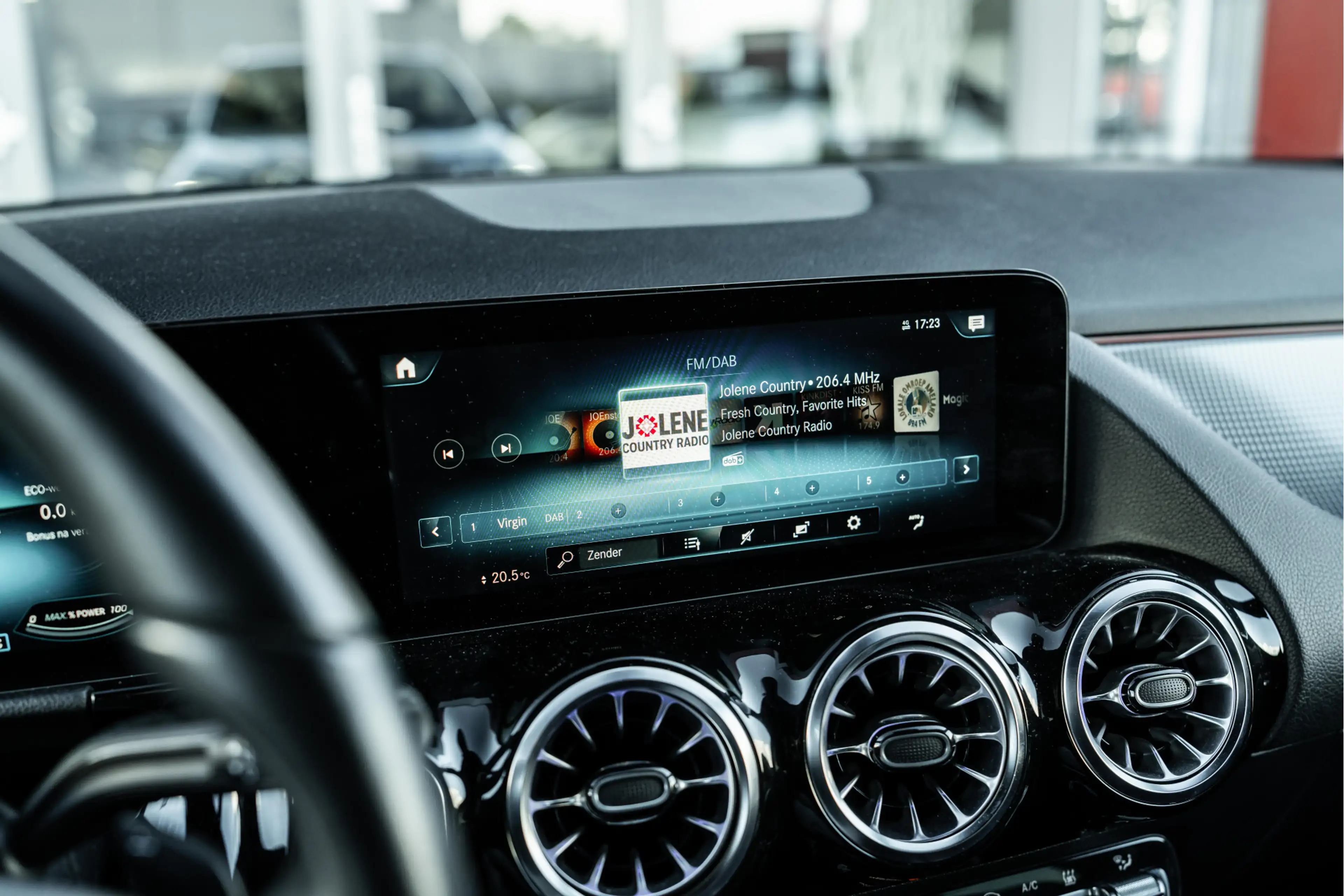 Mercedes-Benz EQA 350 4MATIC Luxury Line 67 kWh — photo 14