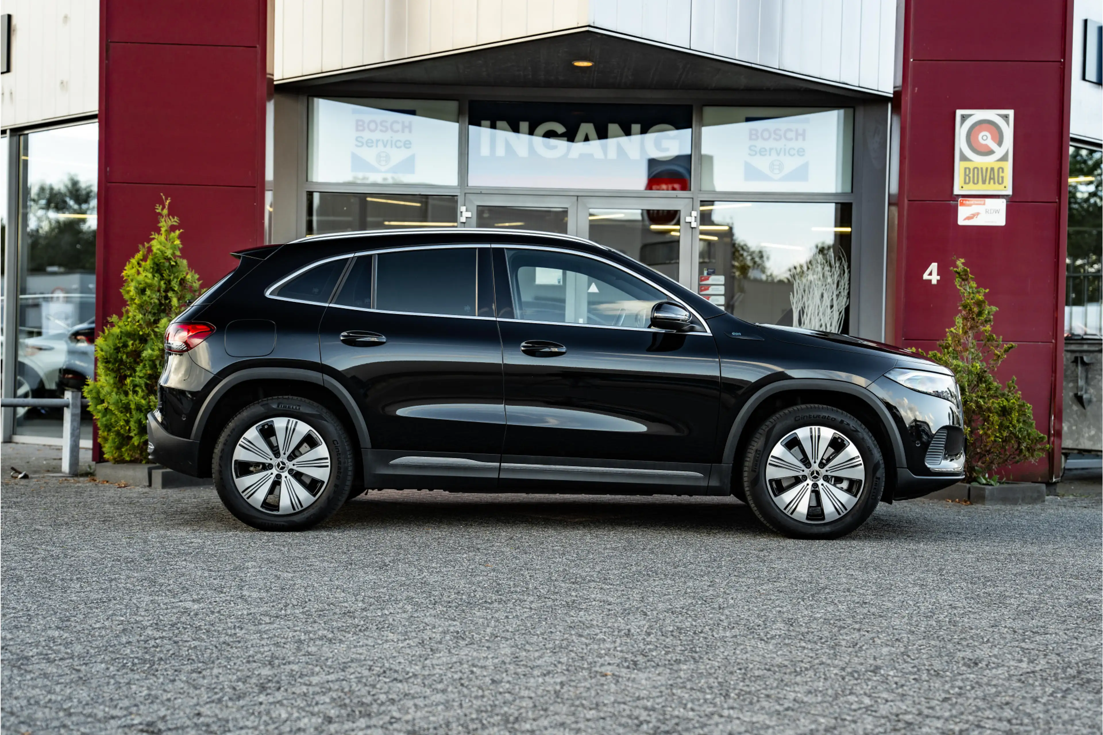 Mercedes-Benz EQA 350 4MATIC Luxury Line 67 kWh — photo 9