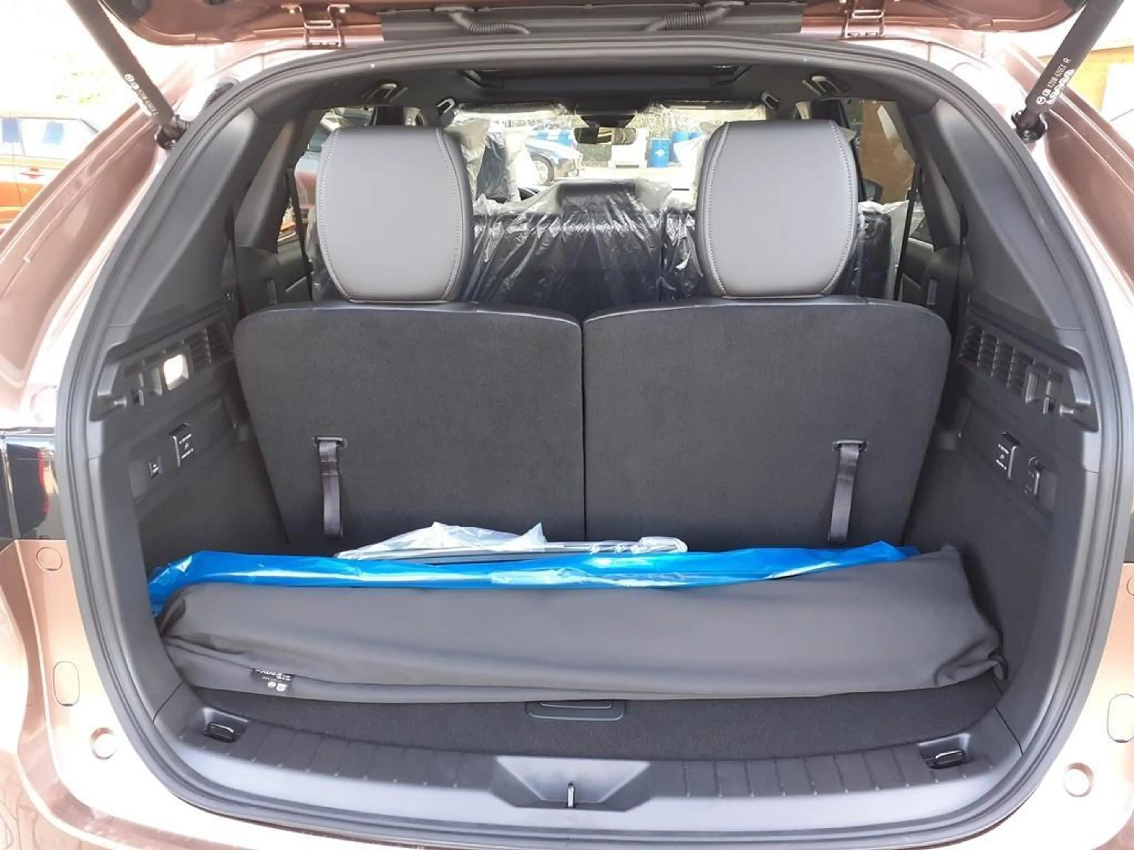 Mazda CX-80 2.5 e-SkyActiv PHEV Homura Plus | Rijklaar | Panor — photo 12