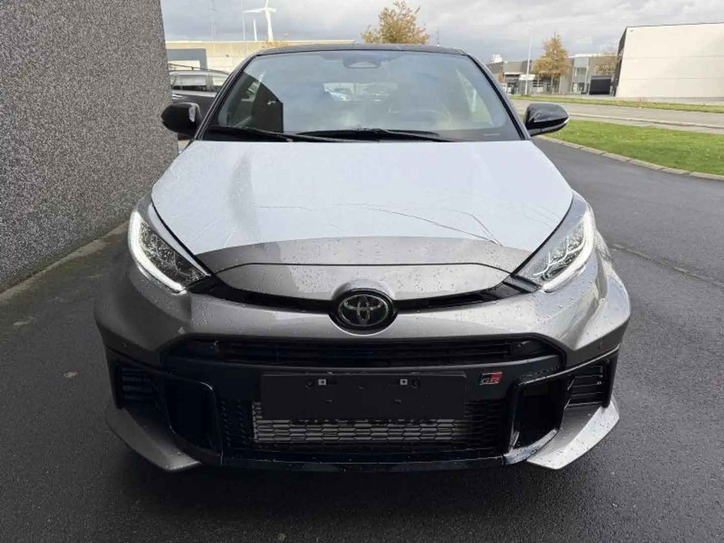 Toyota Yaris GR Yaris 1.6 Turbo MT + Experience Pack Grau - 2