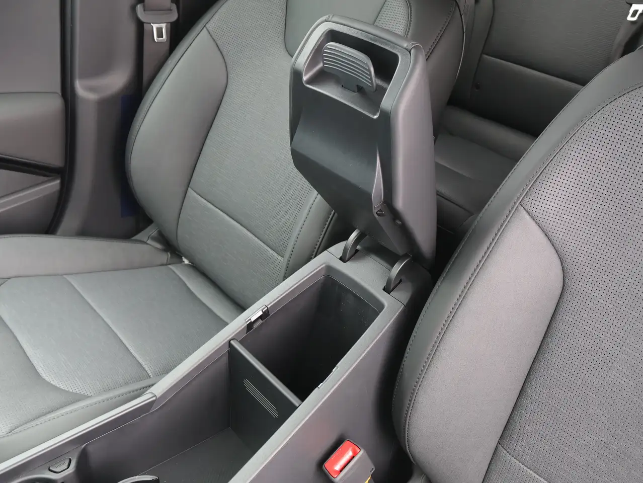 Kia Niro снимка Kia Niro