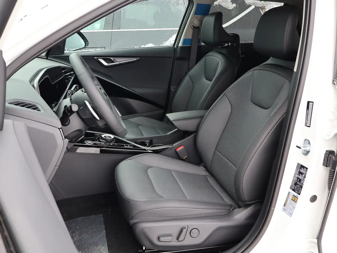 Kia Niro снимка Kia Niro