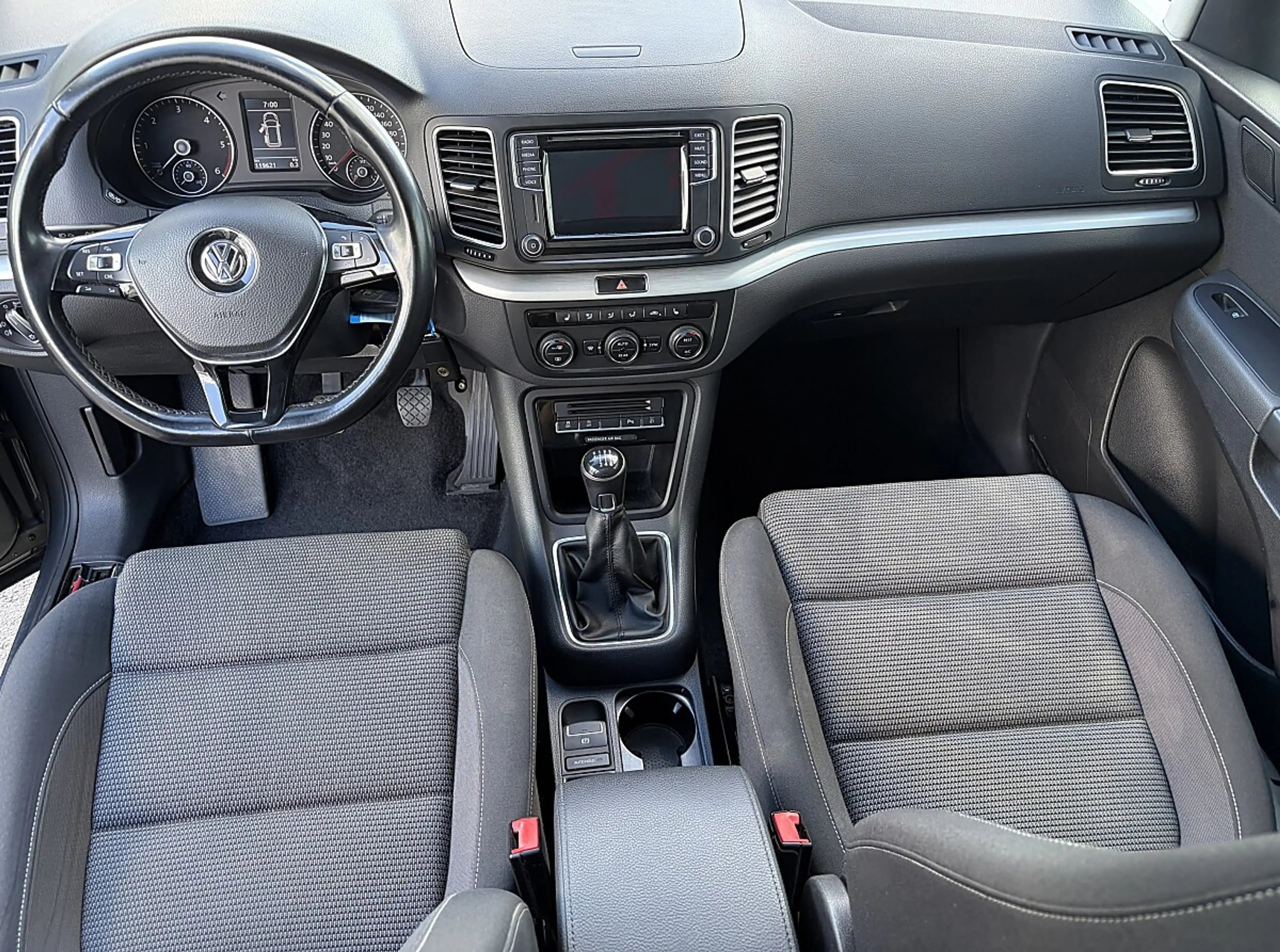Volkswagen Sharan Business BMT SCR 2,0 TDI — photo 9