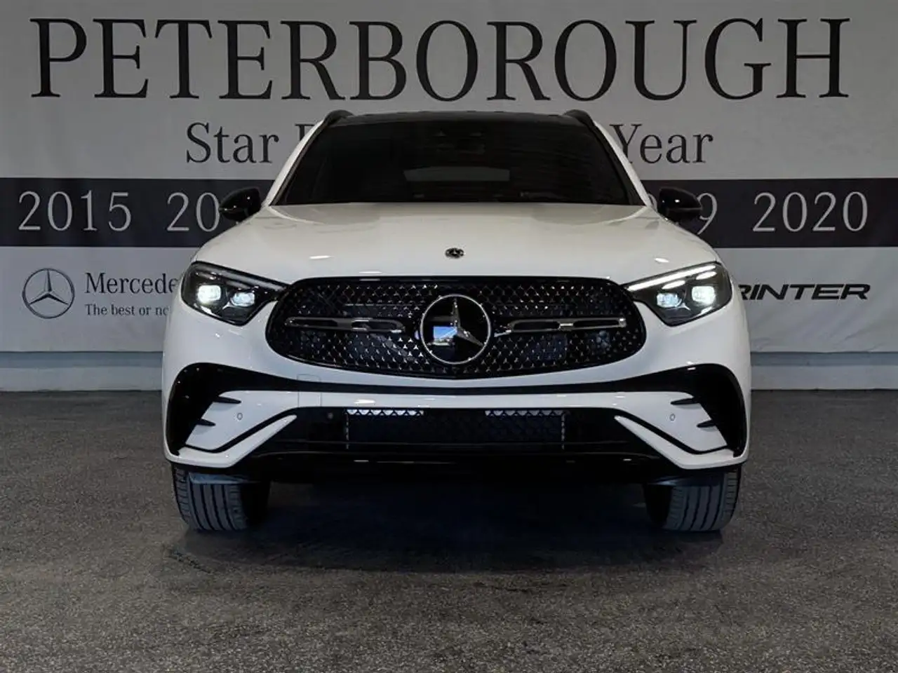 Mercedes-Benz GLC снимка Mercedes-Benz GLC