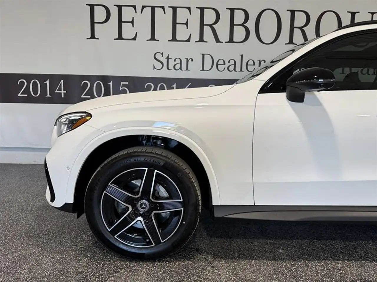 Mercedes-Benz GLC снимка Mercedes-Benz GLC