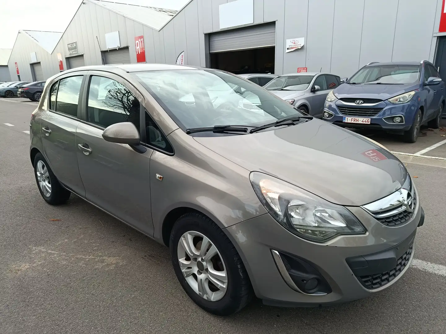 Opel Corsa Corsa 1.3 CDTi Enjoy DPF Bruin - 2