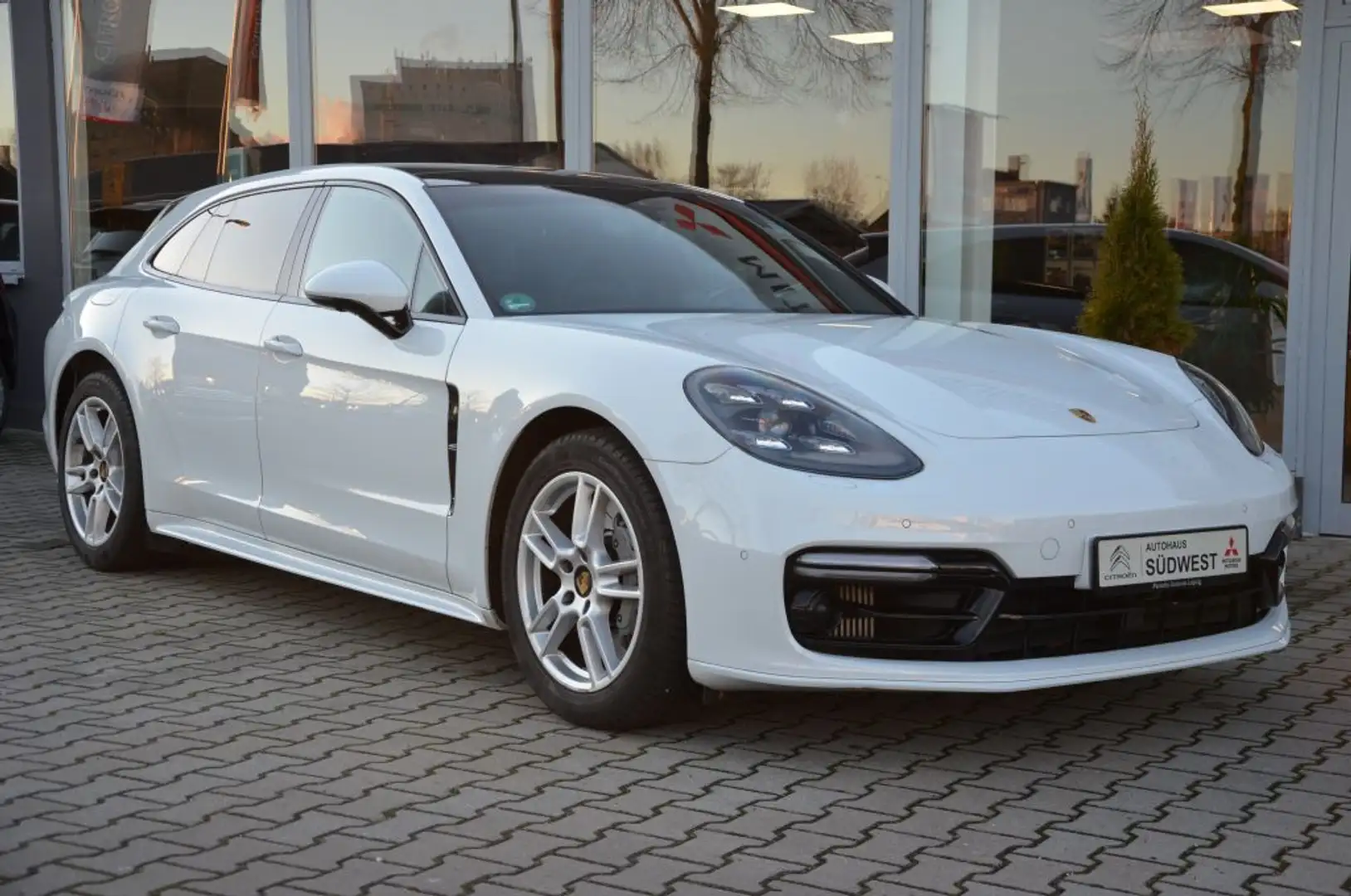 Porsche Panamera GTS 4S Sport Turismo Weiß - 1