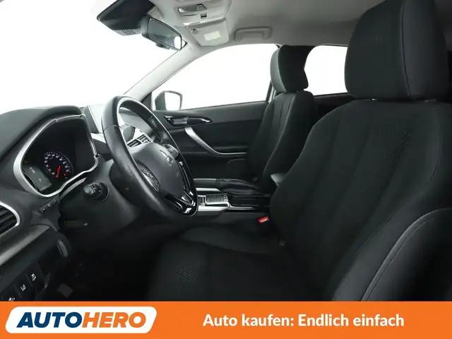 Mitsubishi Eclipse Cross view 10