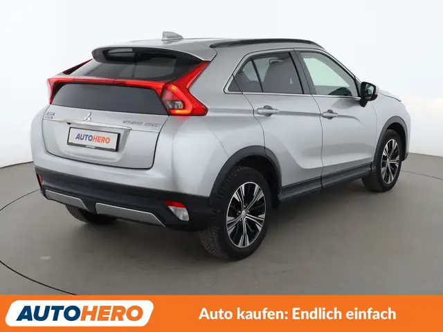 Mitsubishi Eclipse Cross view 6