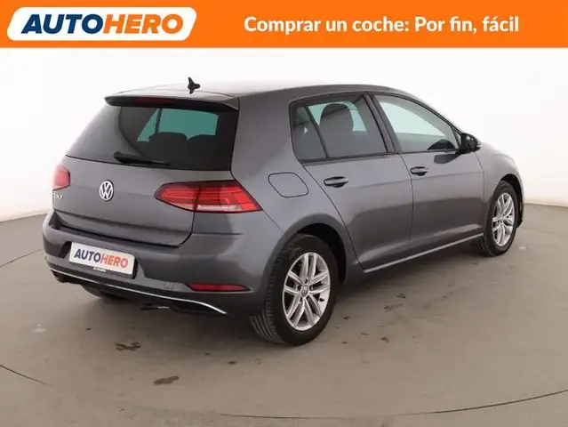 Volkswagen Golf view 6