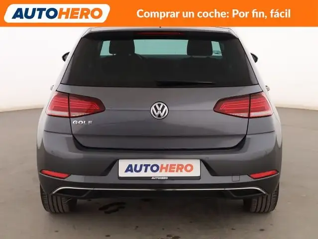 Volkswagen Golf view 5