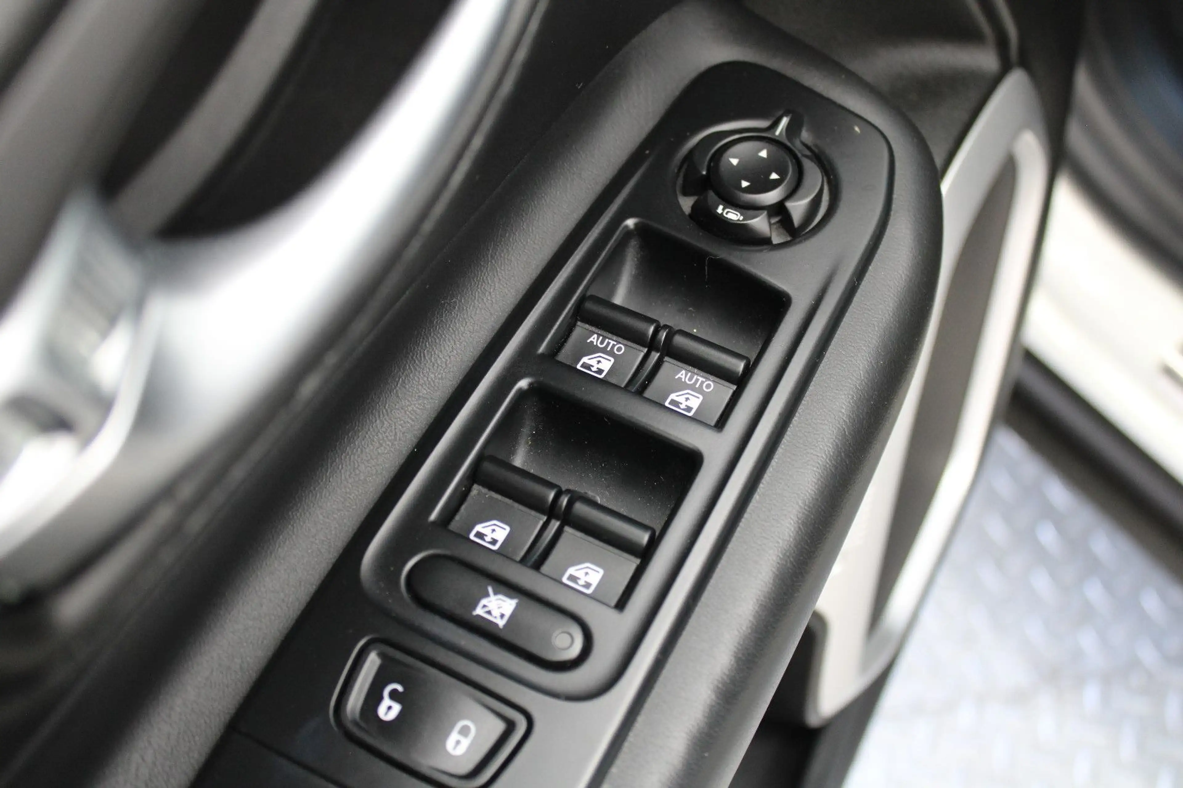 Jeep Renegade Limited *Tüv&Inspektion Neu*Navi* — photo 5