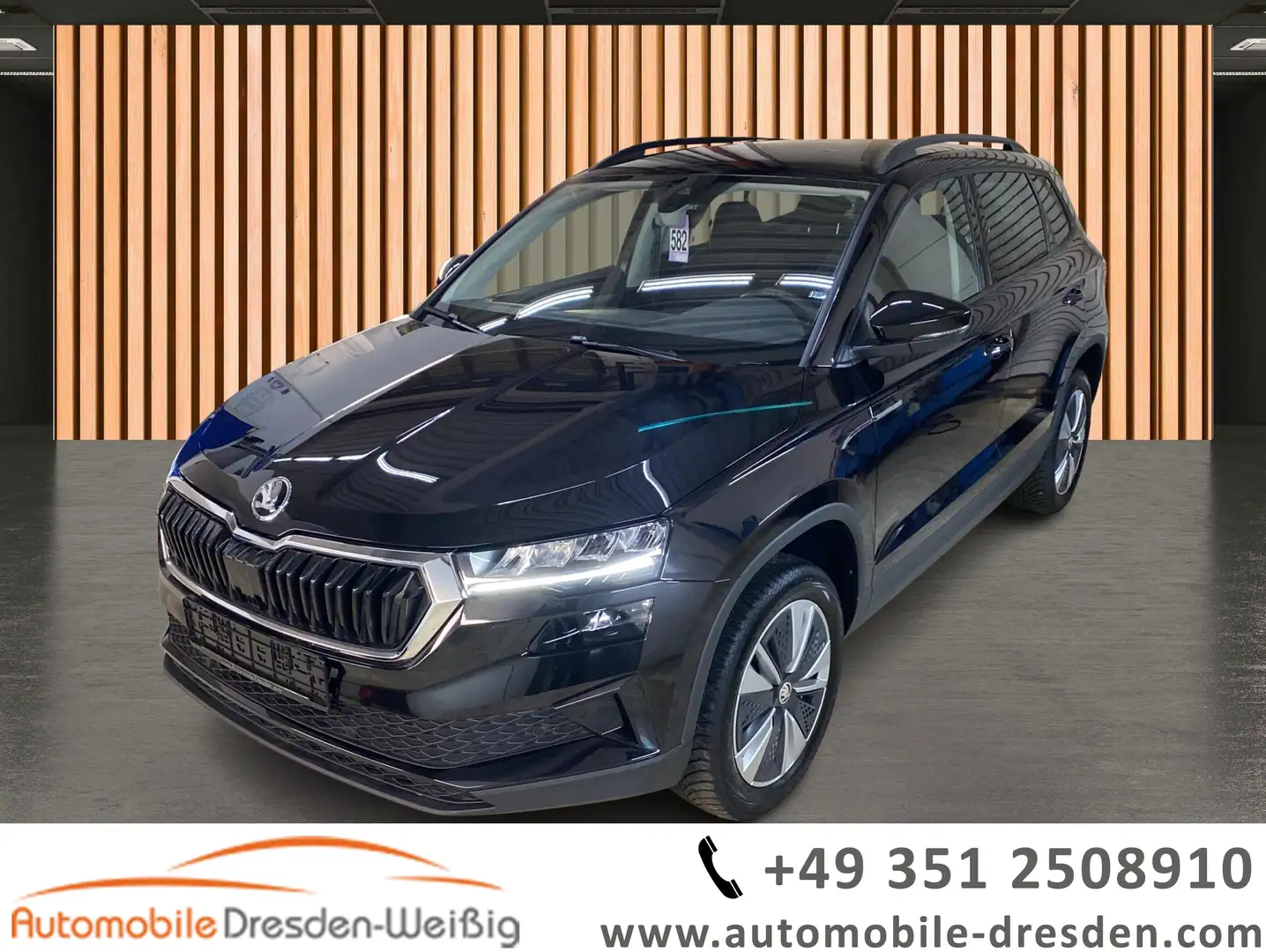 Skoda Karoq 2.0 TDI DSG Executive*Navi*ACC*Kamera* Schwarz - 1