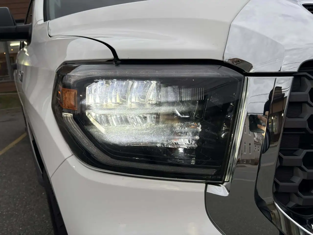 Toyota Tundra снимка Toyota Tundra