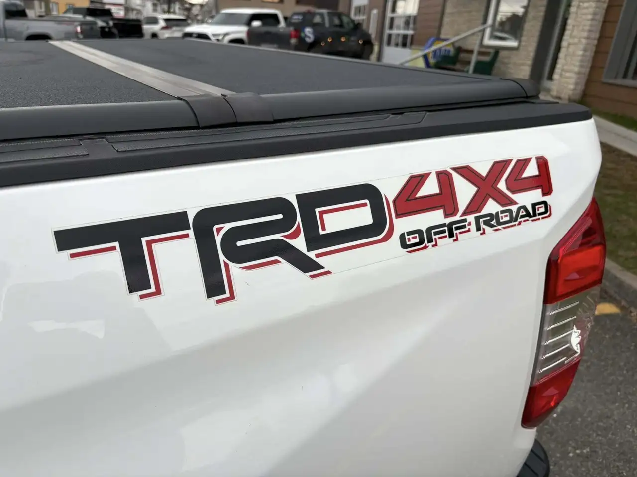 Toyota Tundra снимка Toyota Tundra