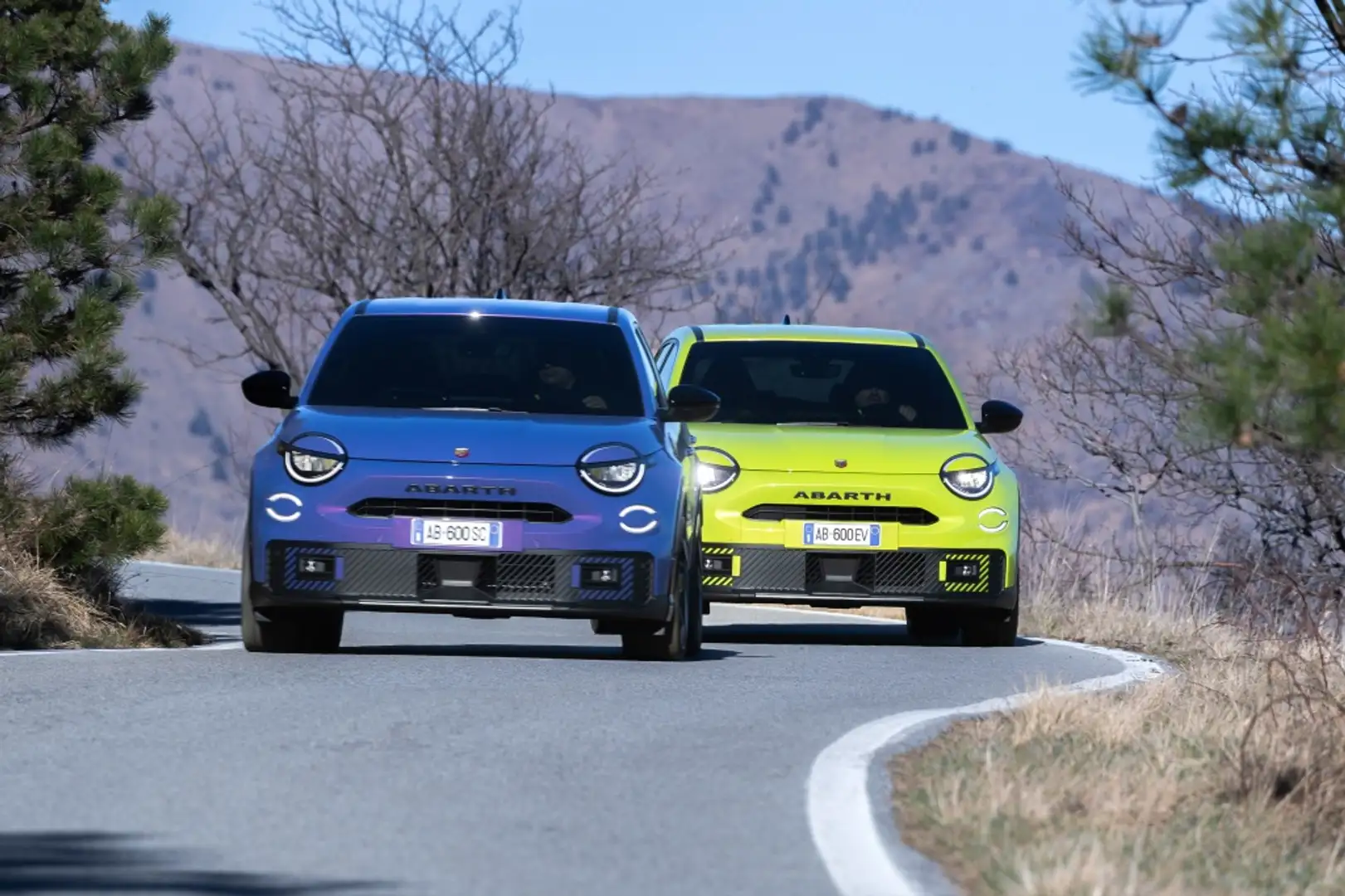 Abarth 600e Scorpionissima 280PK NU TE BESTELLEN! Violet - 2
