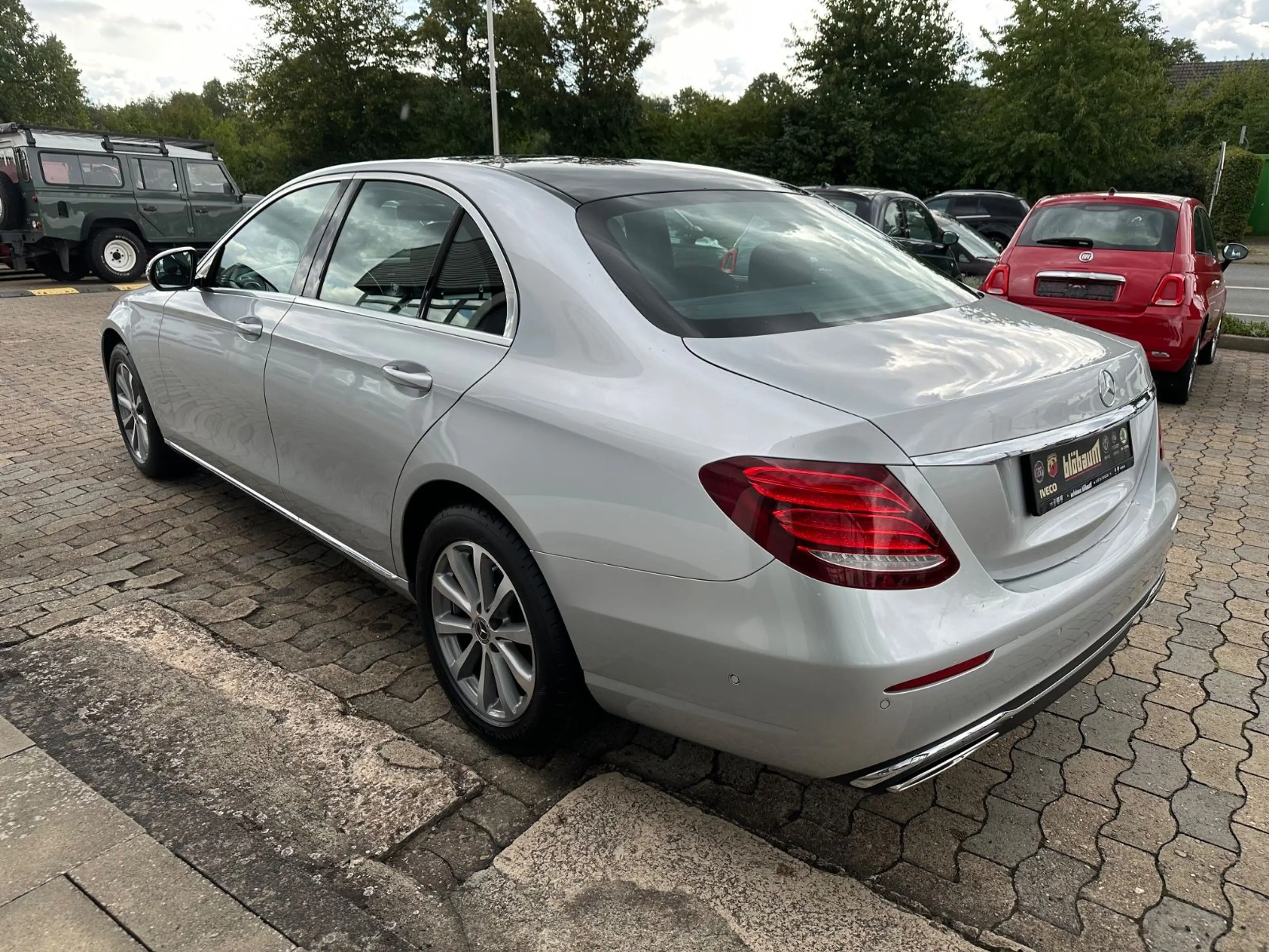 Mercedes-Benz E 250 Limousine Avantgarde Pano — photo 5