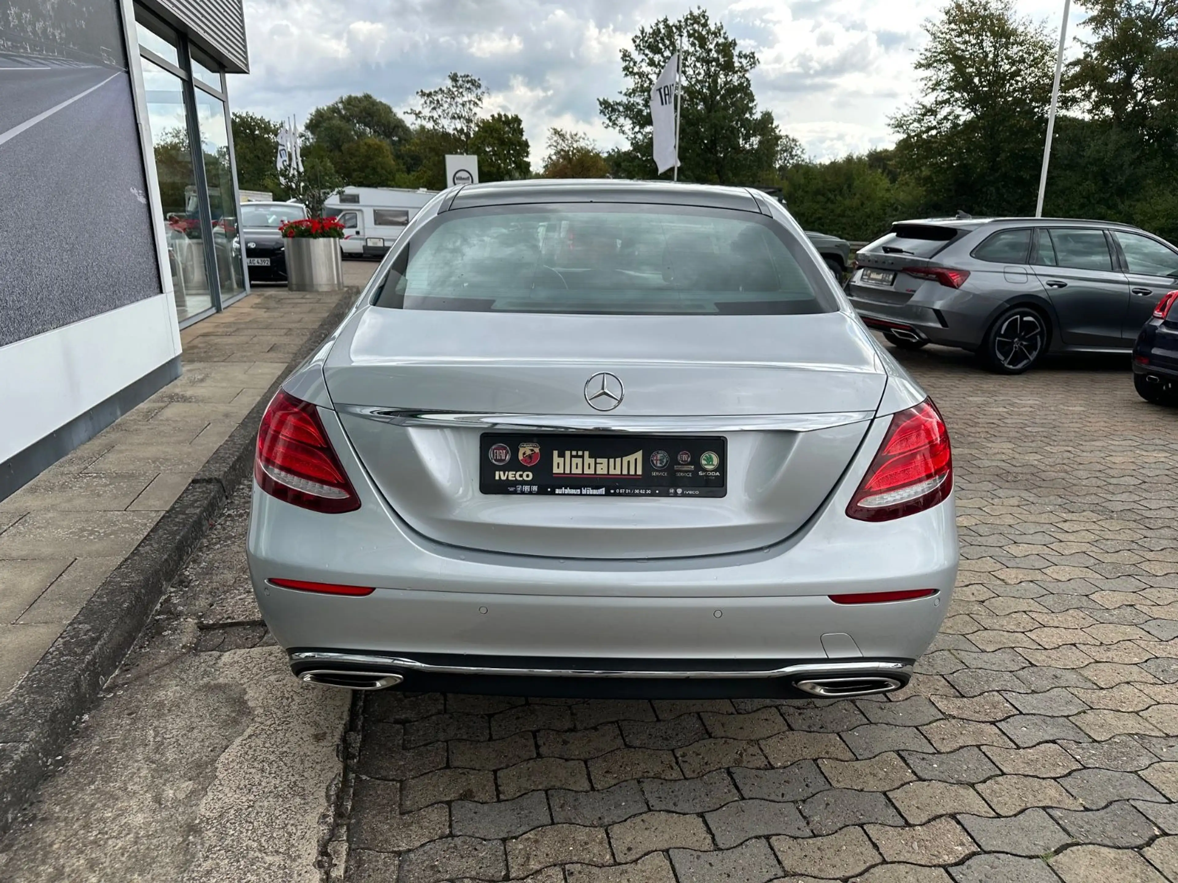 Mercedes-Benz E 250 Limousine Avantgarde Pano — photo 6