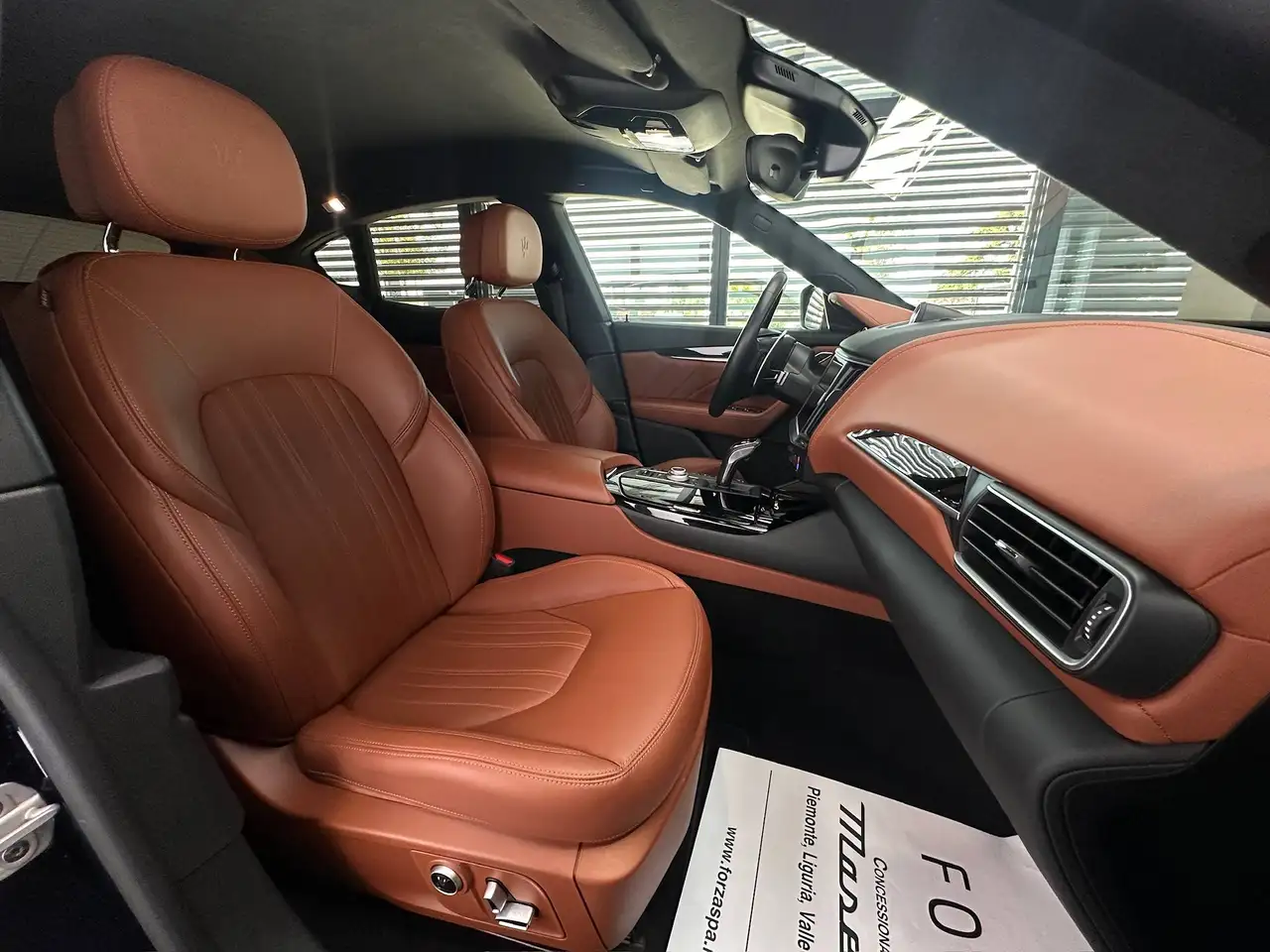 Maserati Levante 2022 — фото 12