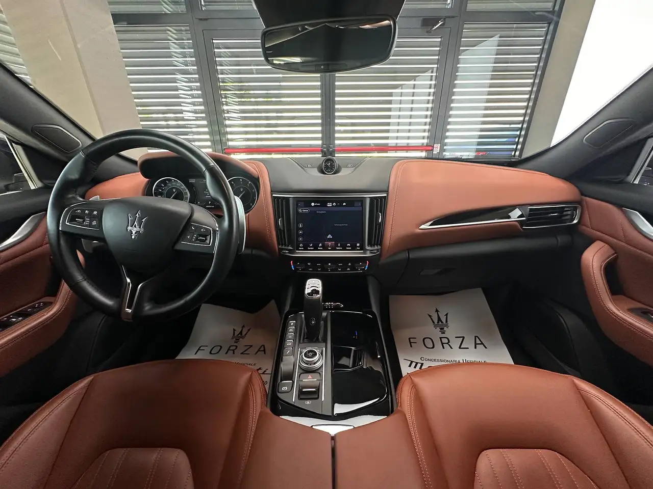 Maserati Levante 2022 — фото 9