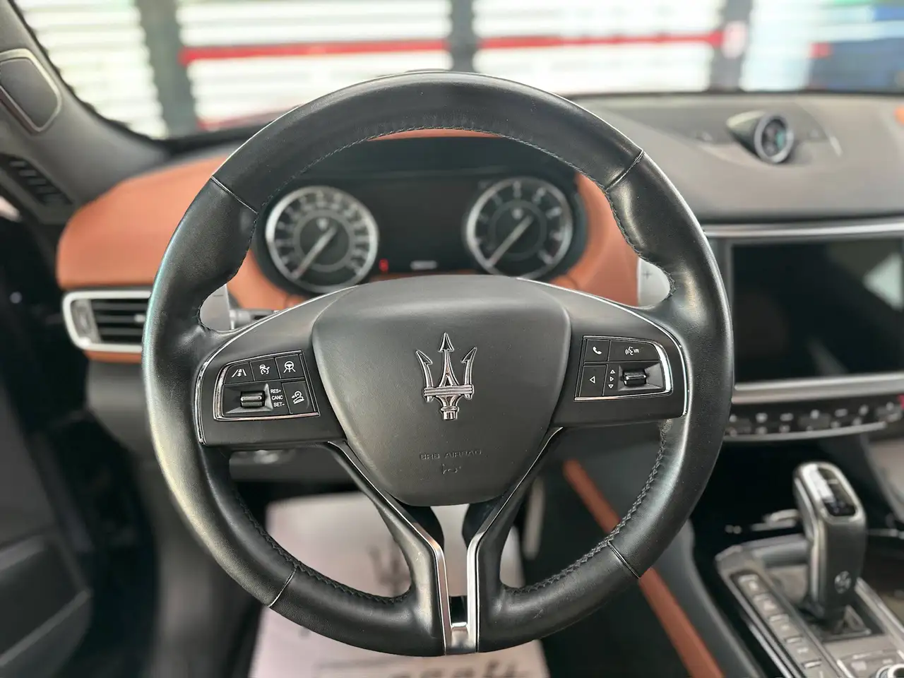 Maserati Levante 2022 — фото 10