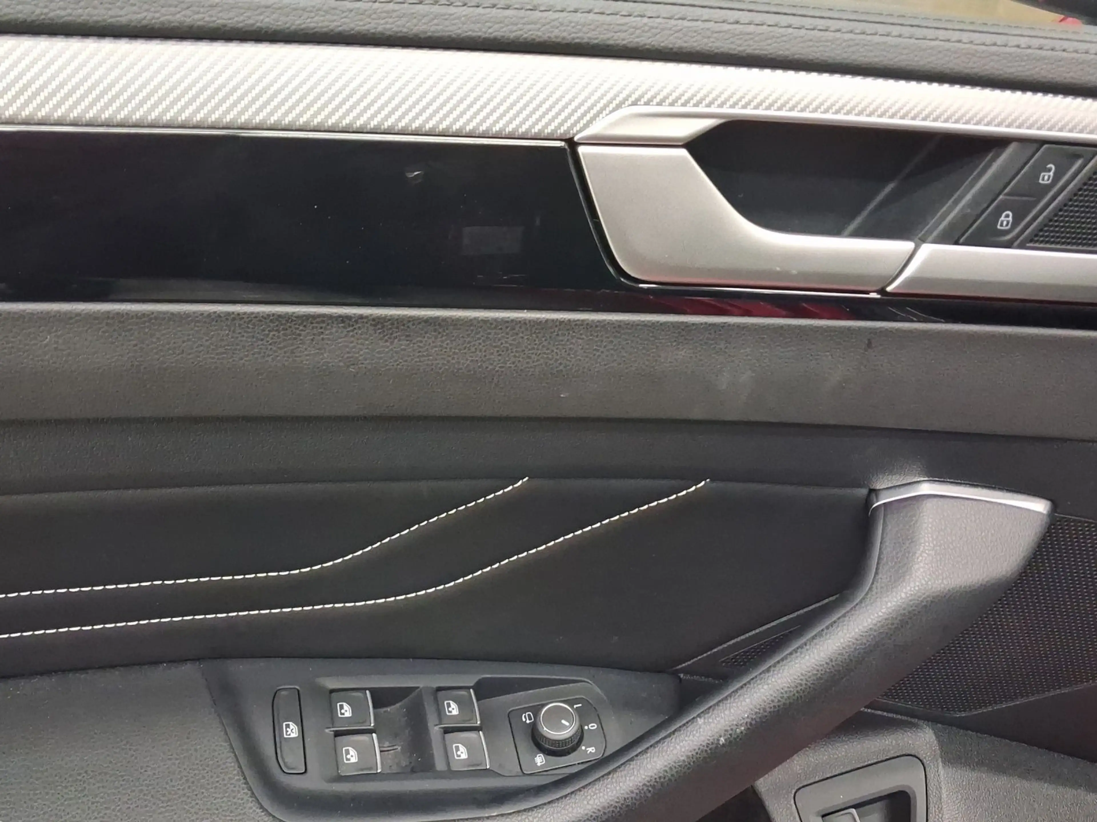 Volkswagen Arteon 2.0 TDI R-LINE ST.HEIZ IQ. — photo 8