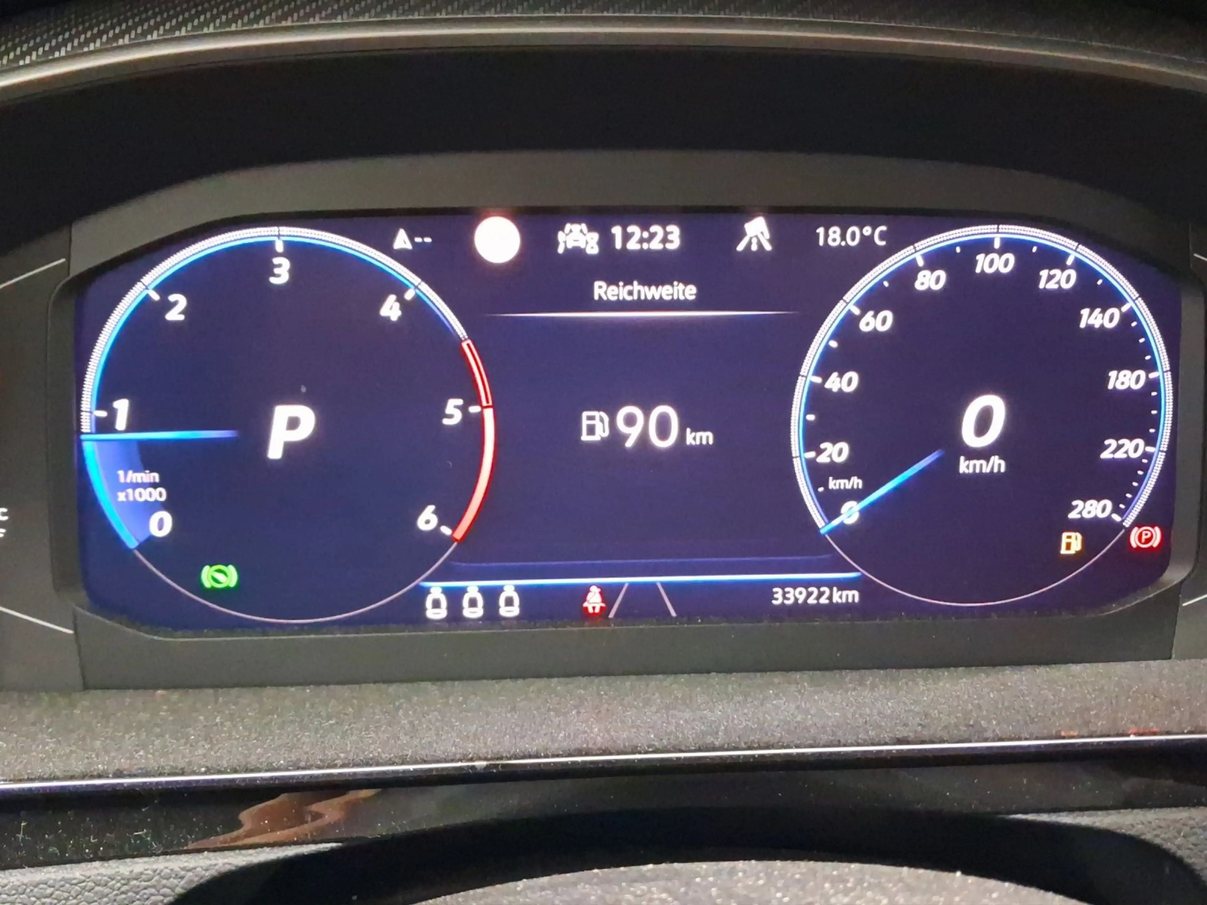 Volkswagen Arteon 2.0 TDI R-LINE ST.HEIZ IQ. — photo 10