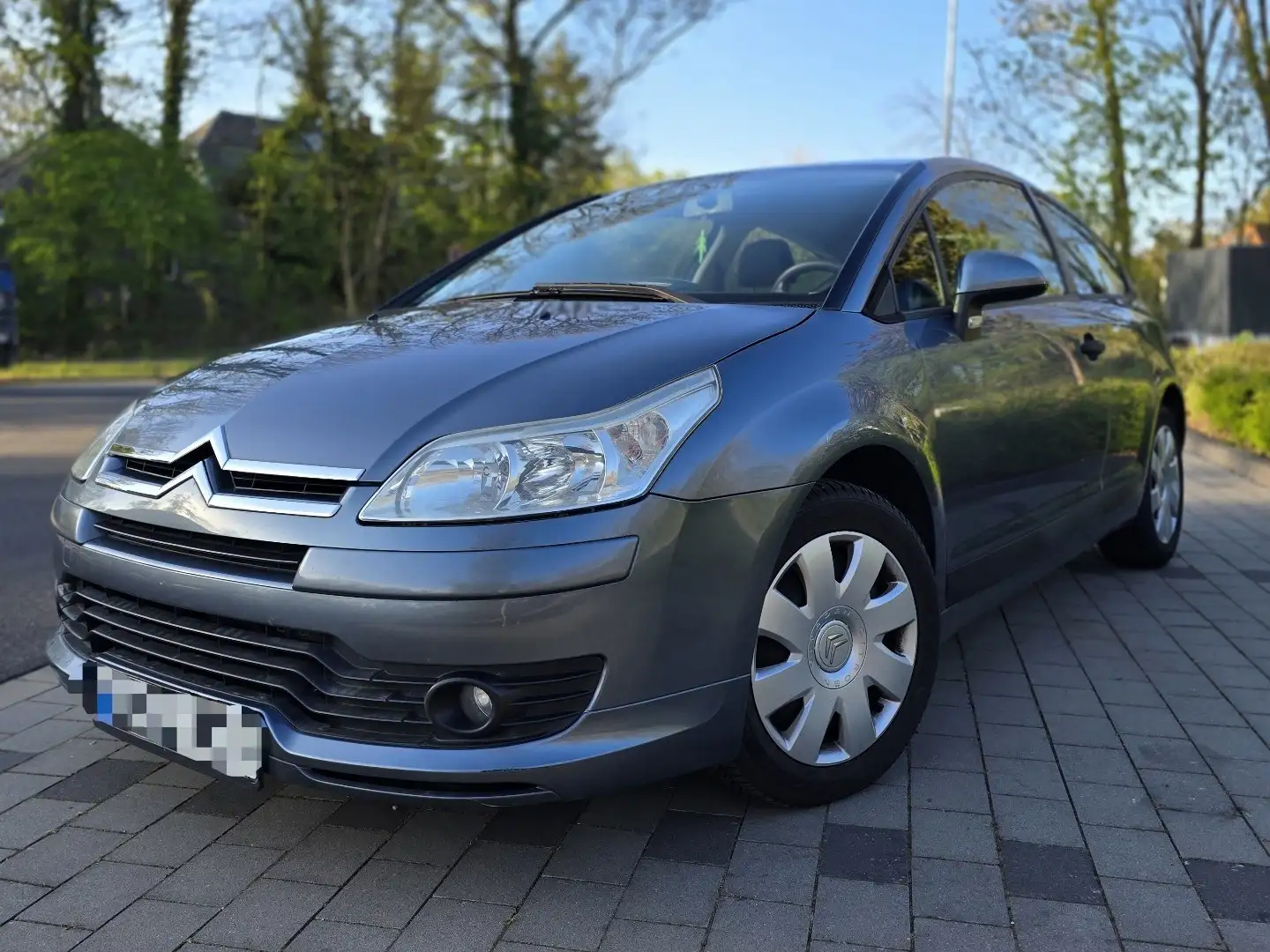 Citroen C4 Coupe 1.4 16V Advance - 1