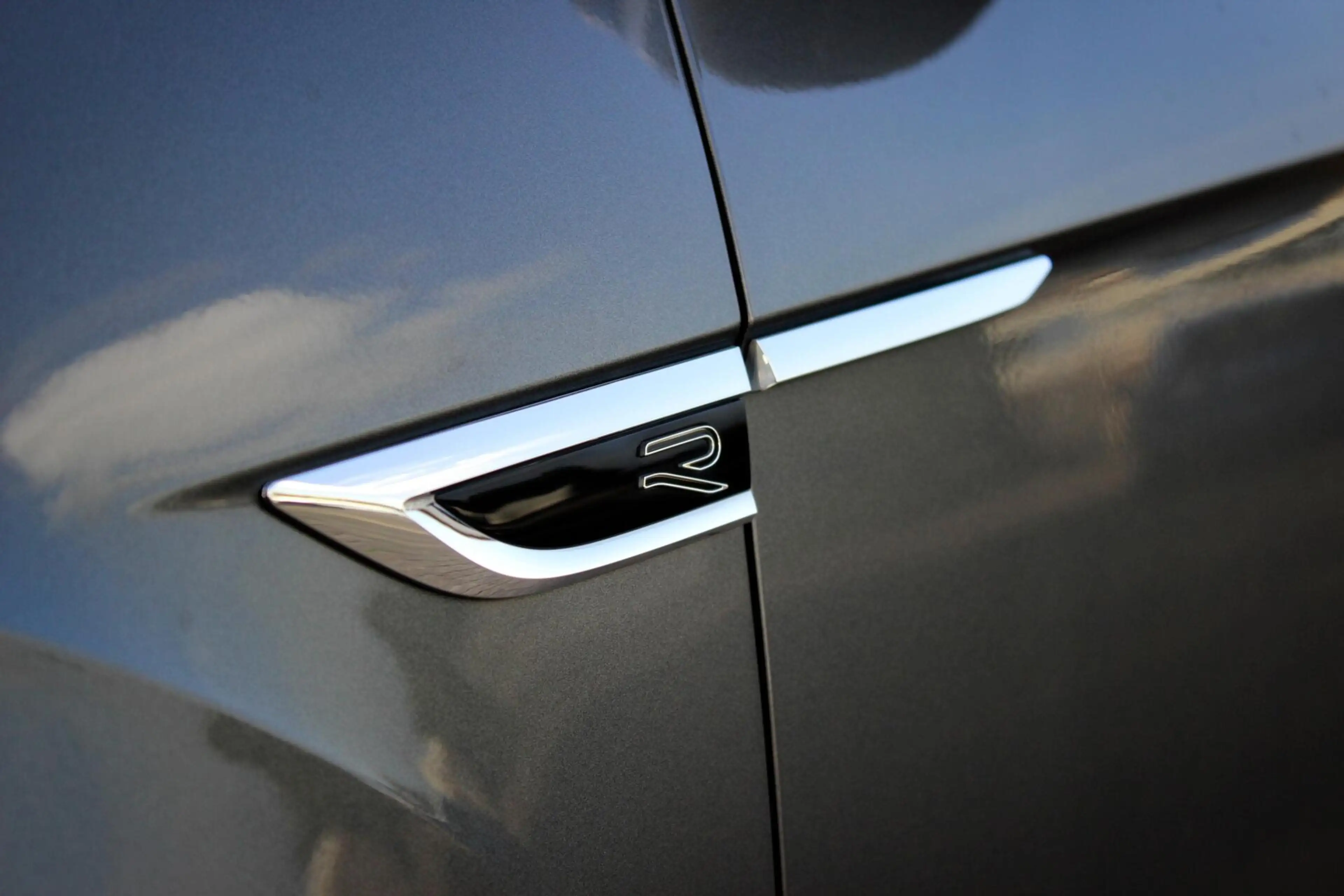 Volkswagen T-Roc 1.5 TSI R-Line // Black Style | Trekhaak | IQ.Ligh — photo 33