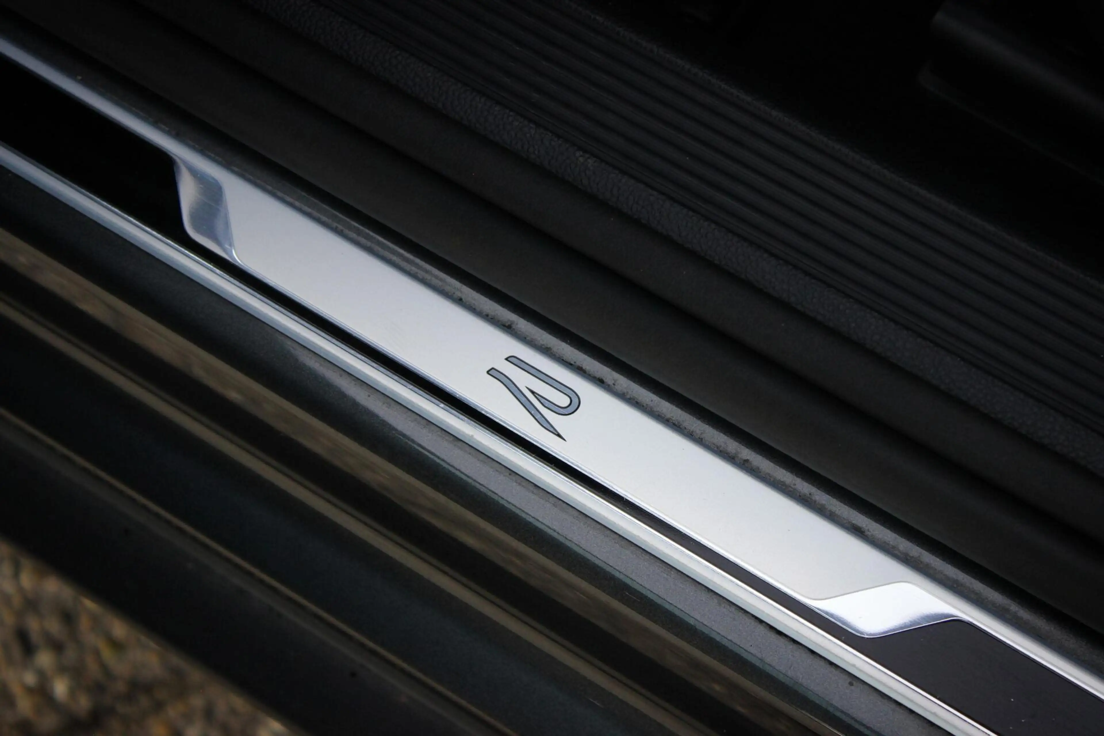 Volkswagen T-Roc 1.5 TSI R-Line // Black Style | Trekhaak | IQ.Ligh — photo 32
