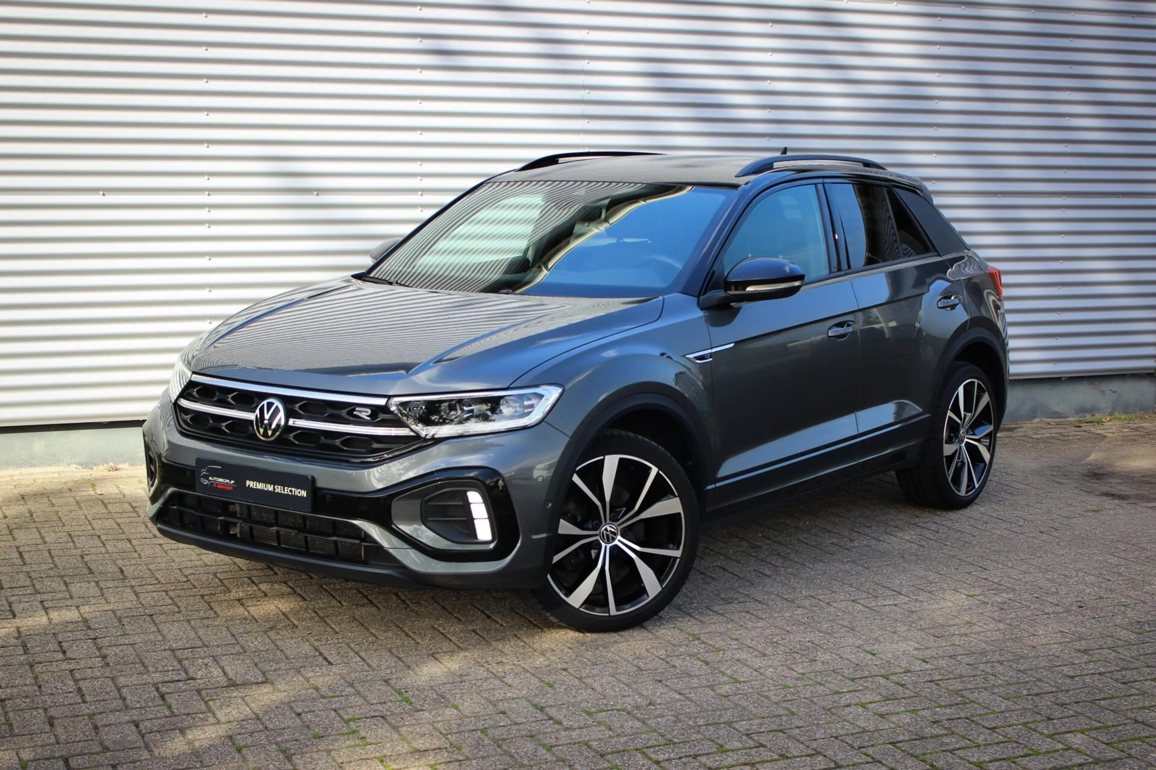 Volkswagen T-Roc 1.5 TSI R-Line // Black Style | Trekhaak | IQ.Ligh — photo 8
