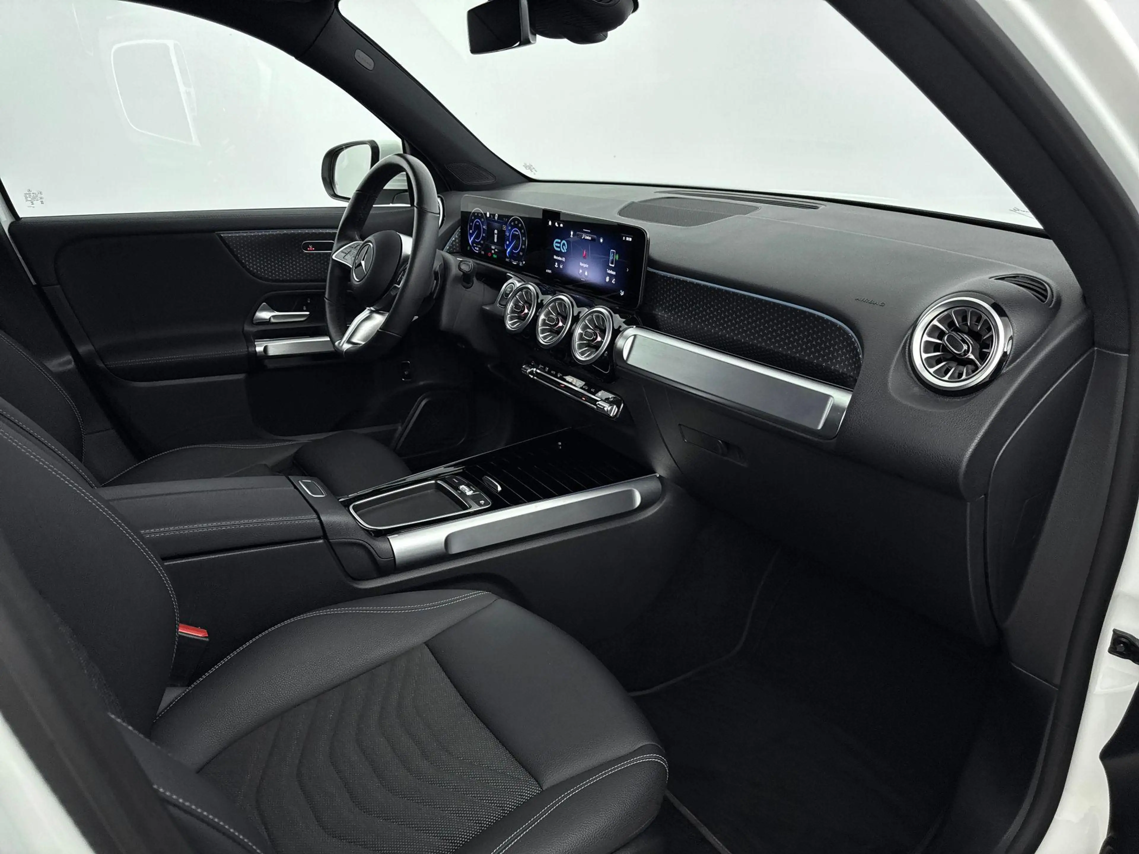 Mercedes-Benz EQB 300 EQB 4MATIC Progressive Line 7-Persoons | Advanced — photo 9