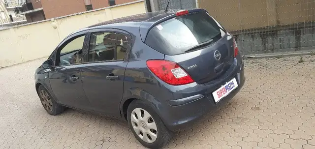 Opel Corsa view 2