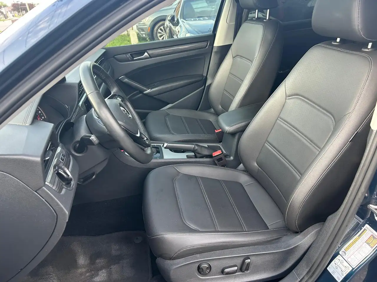 Volkswagen Passat снимка Volkswagen Passat