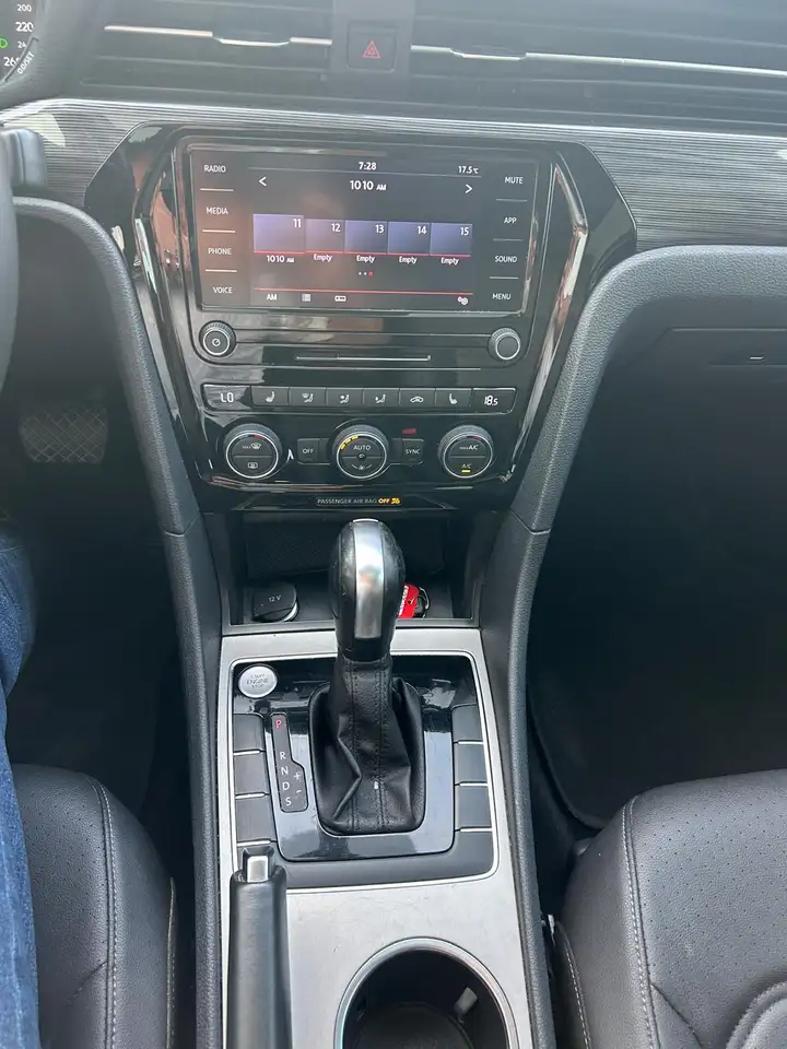 Volkswagen Passat снимка Volkswagen Passat