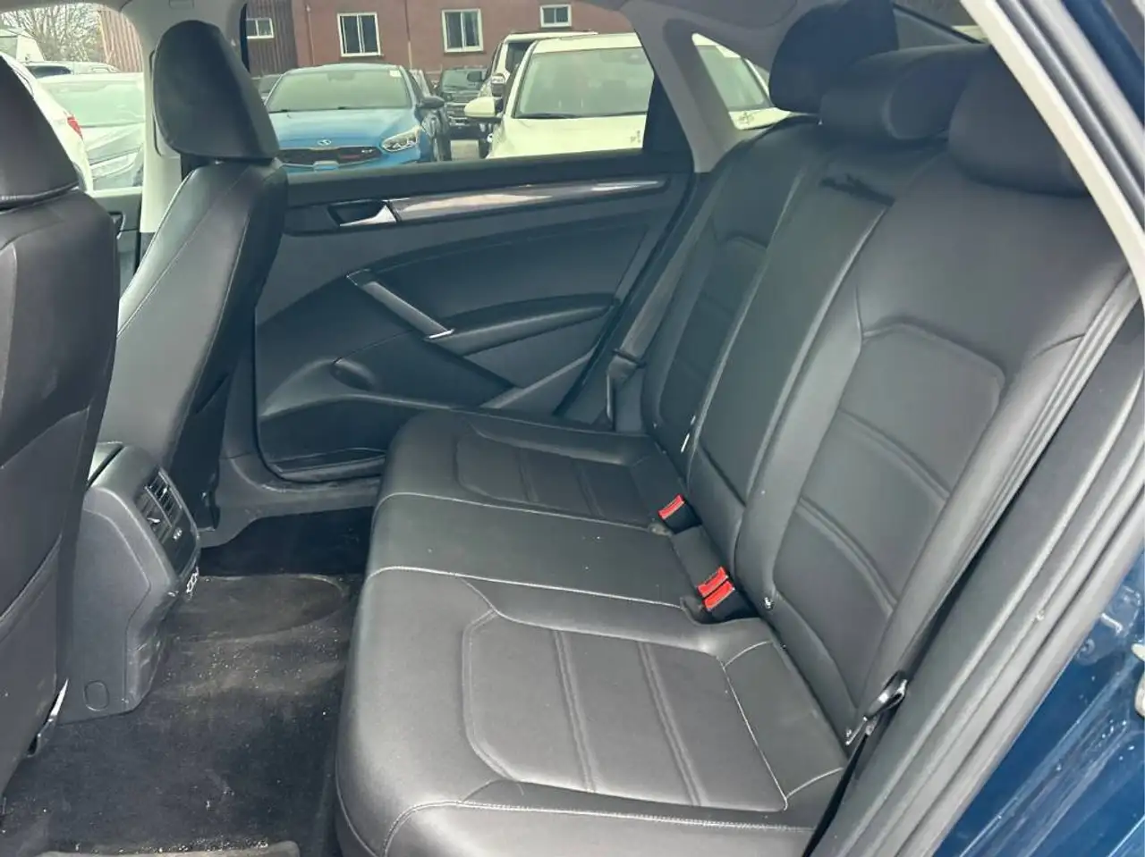 Volkswagen Passat снимка Volkswagen Passat