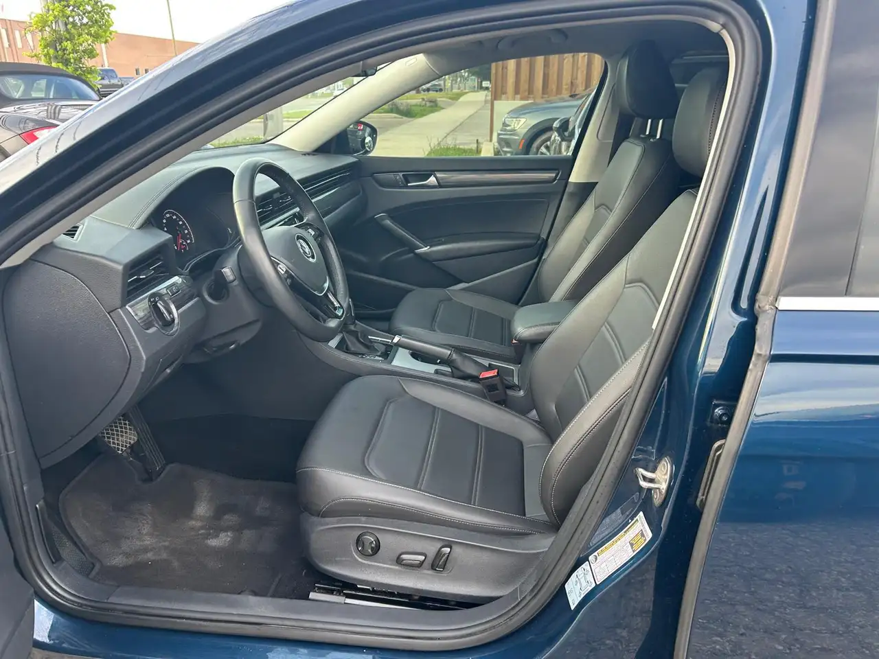 Volkswagen Passat снимка Volkswagen Passat