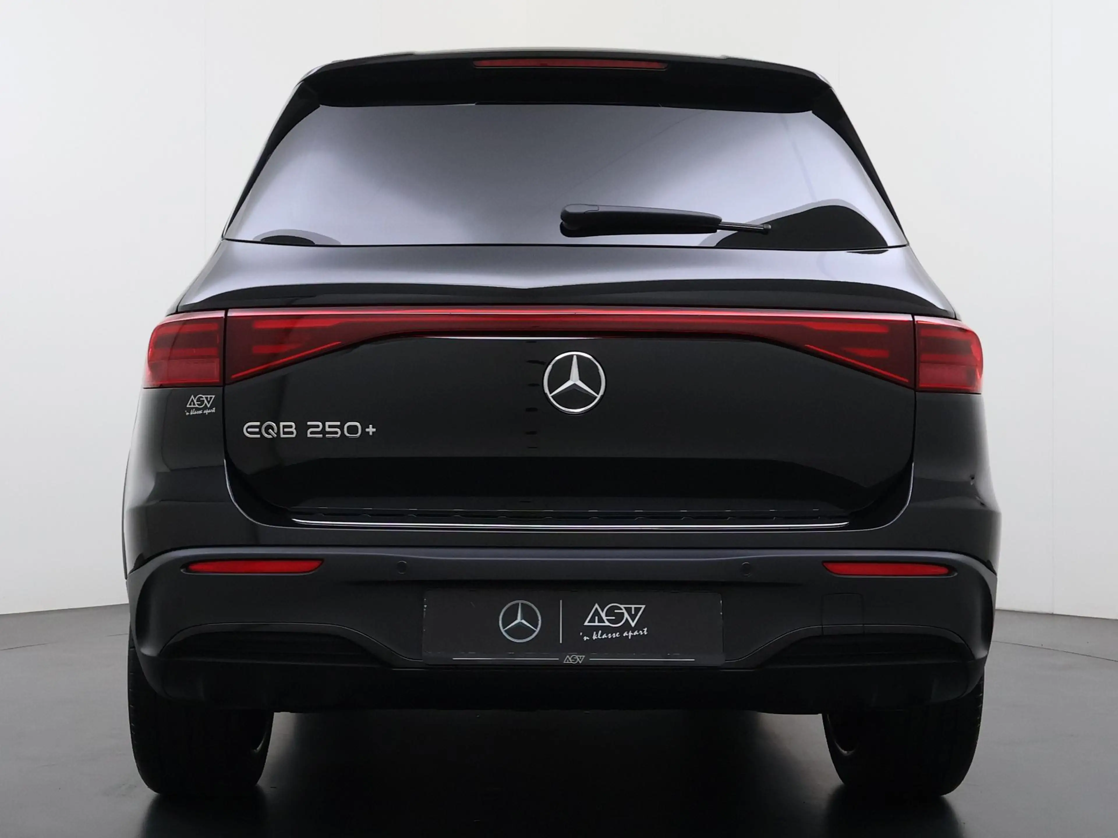 Mercedes-Benz EQB 250 250+ Business Solution AMG — photo 7