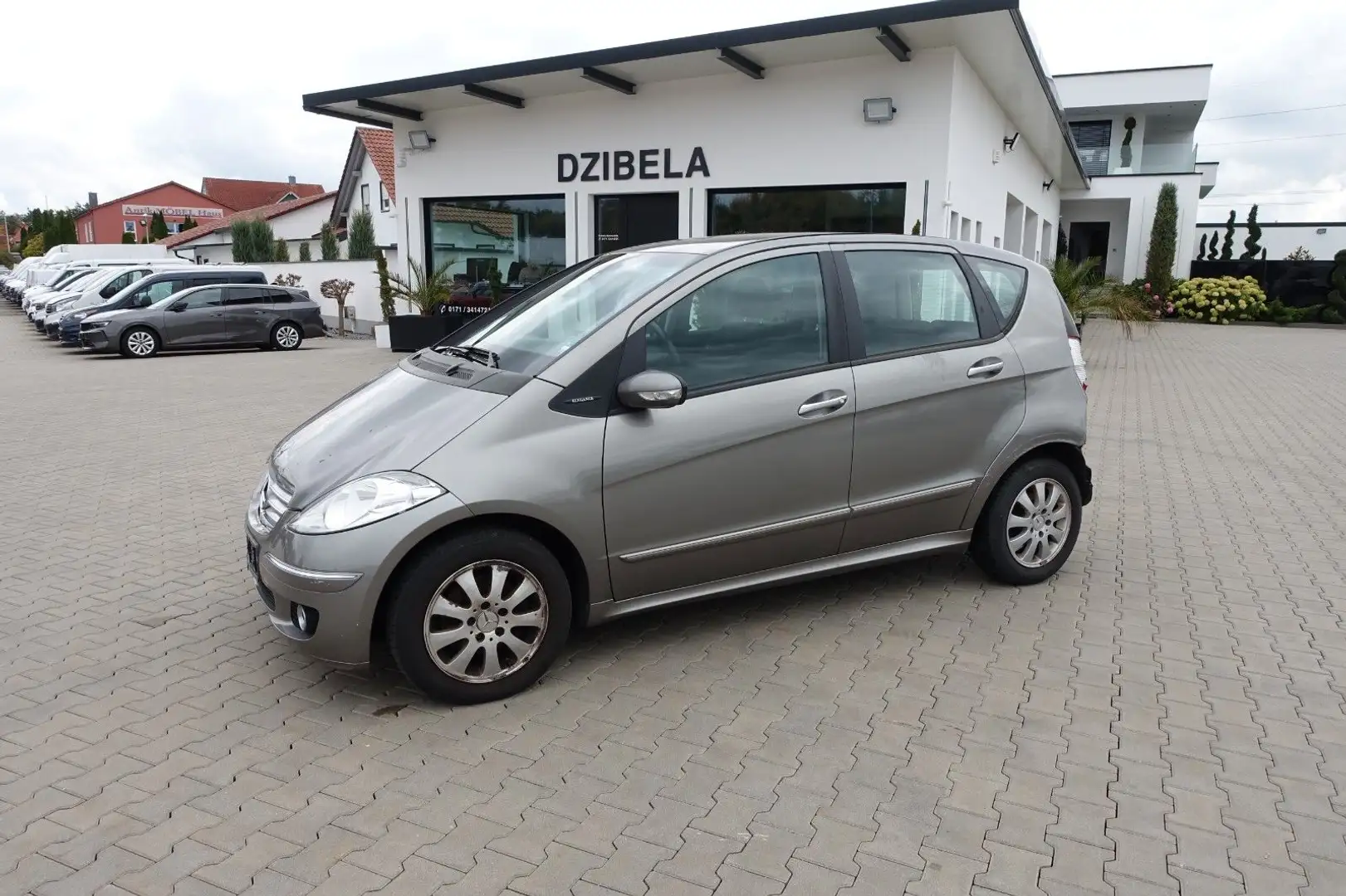 Mercedes-Benz A 150 Elegance Grau - 1