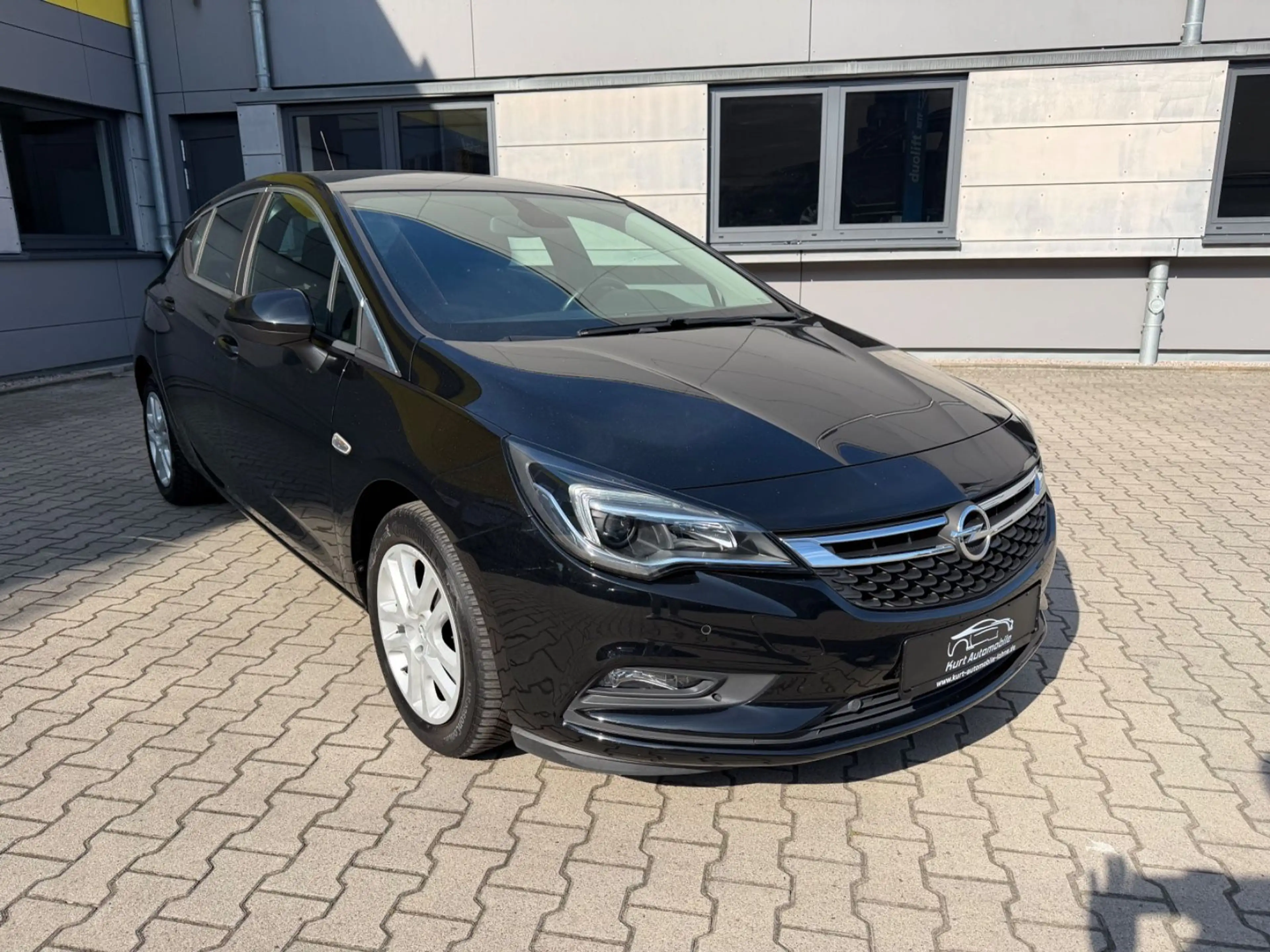 Opel Astra K Lim. Edition/AUTOMATIK/SHZ/KLIMAA*/TEMPO — photo 8