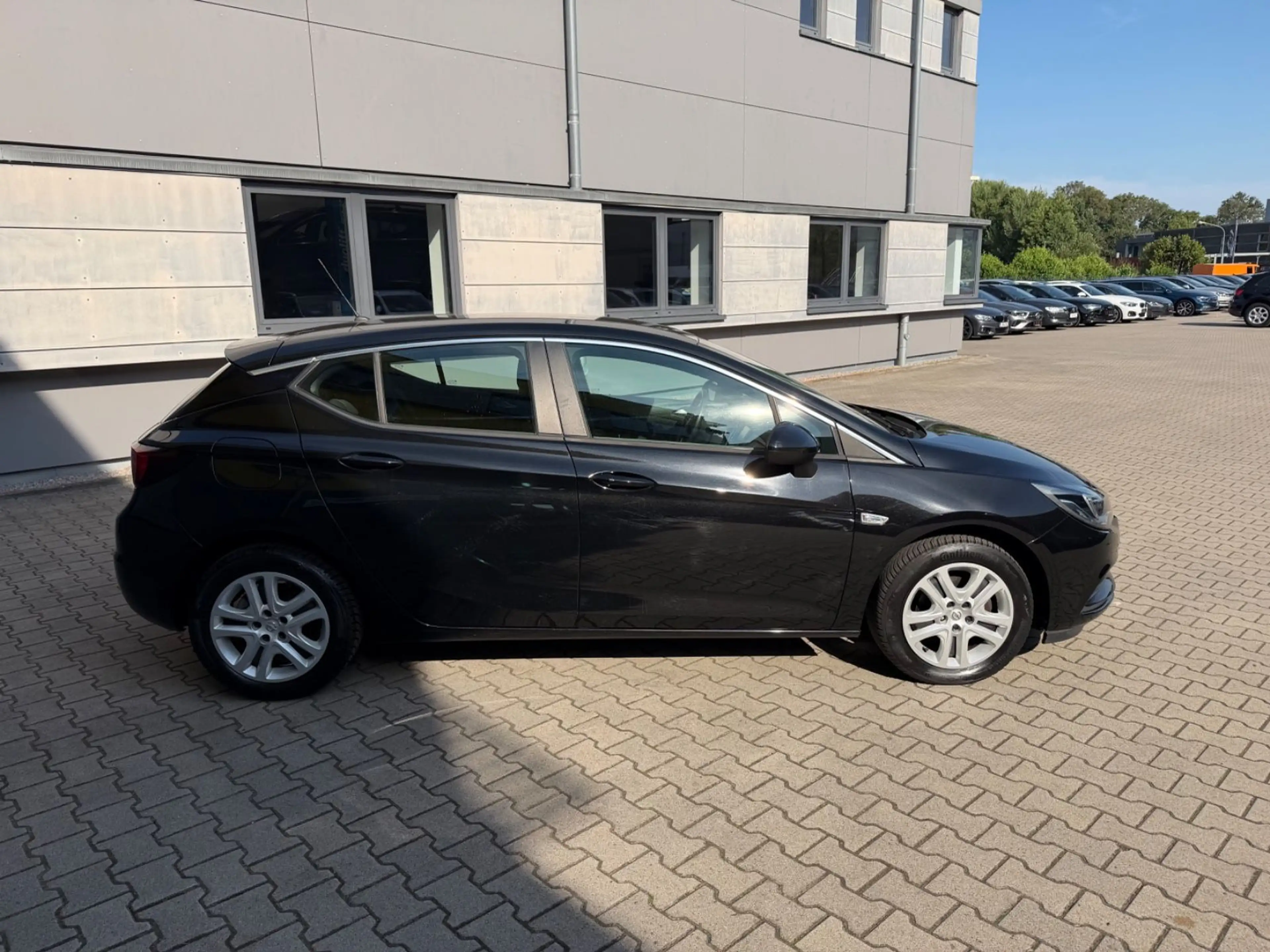 Opel Astra K Lim. Edition/AUTOMATIK/SHZ/KLIMAA*/TEMPO — photo 7