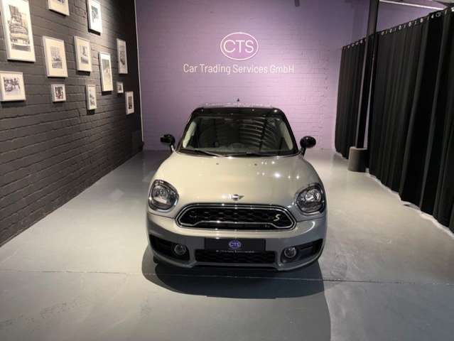 Imagine MINI Cooper SE Countryman Cooper SE All4