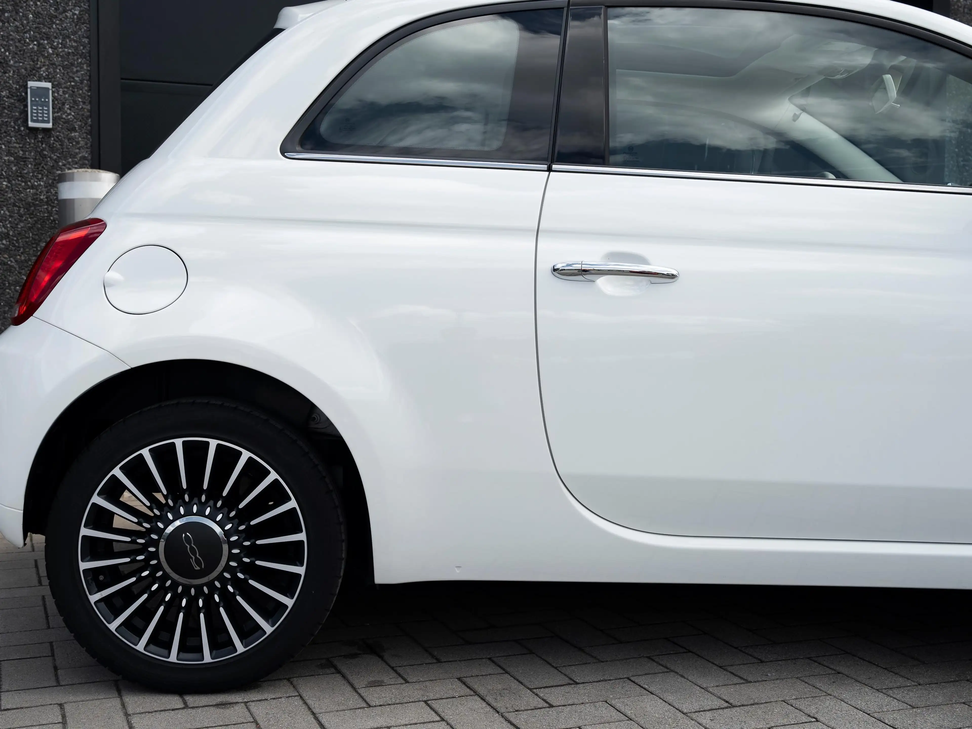Fiat 500 500 1.2i Lounge ** Nieuwstaat ** — photo 4