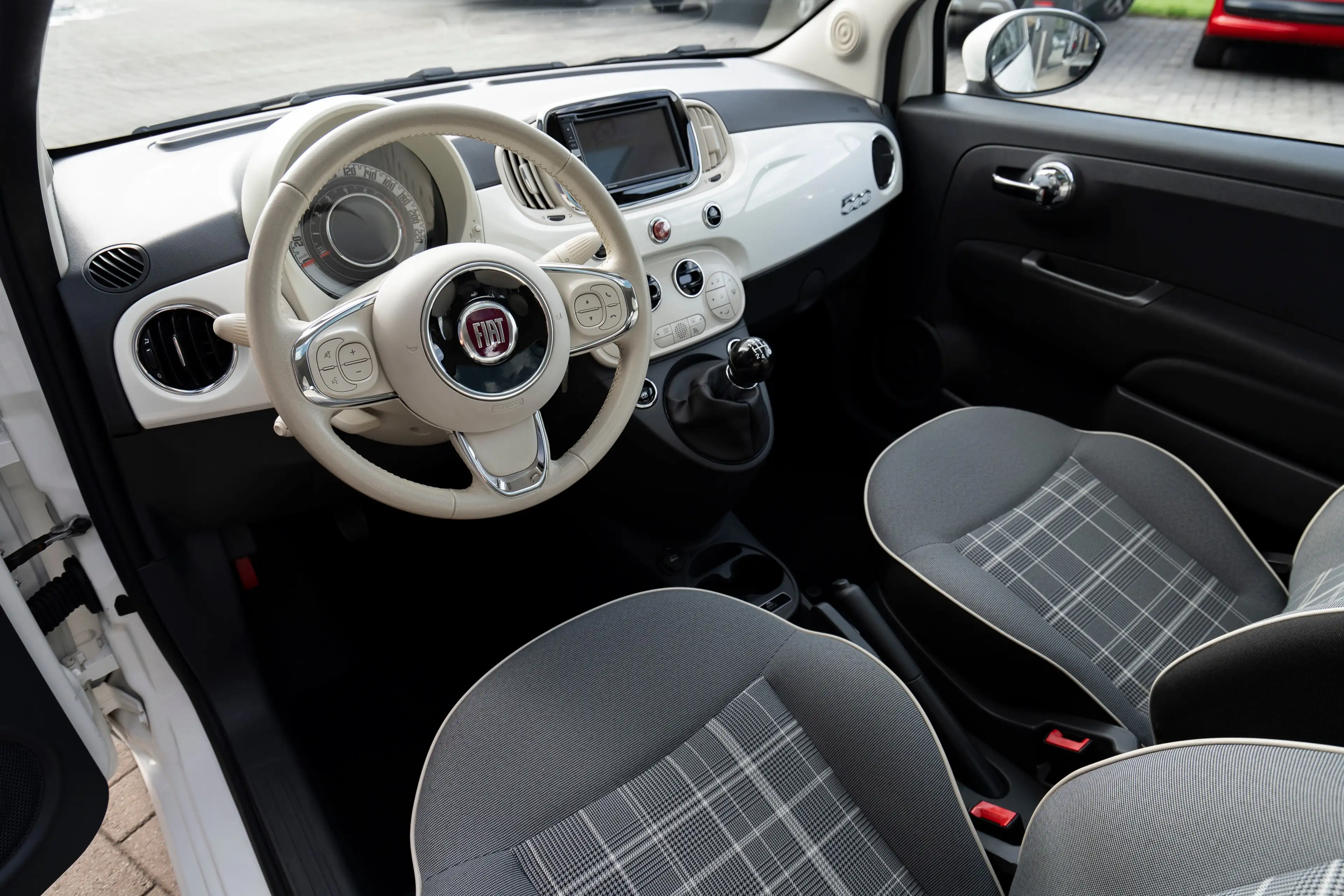 Fiat 500 500 1.2i Lounge ** Nieuwstaat ** — photo 12