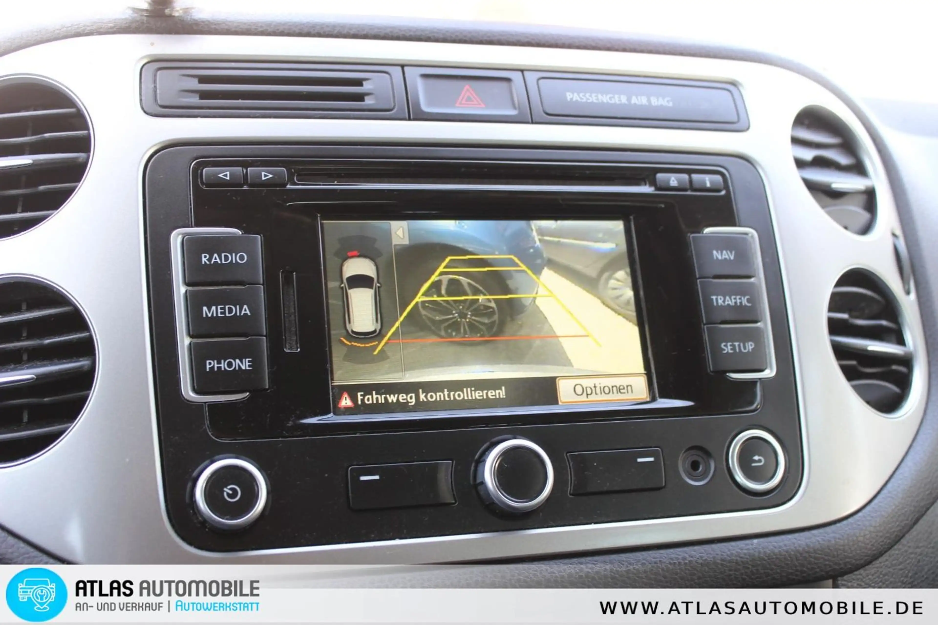 Volkswagen Tiguan Life BMT 2,0 TDI NAVIGATION=KLIMAAUT=STAN — photo 2