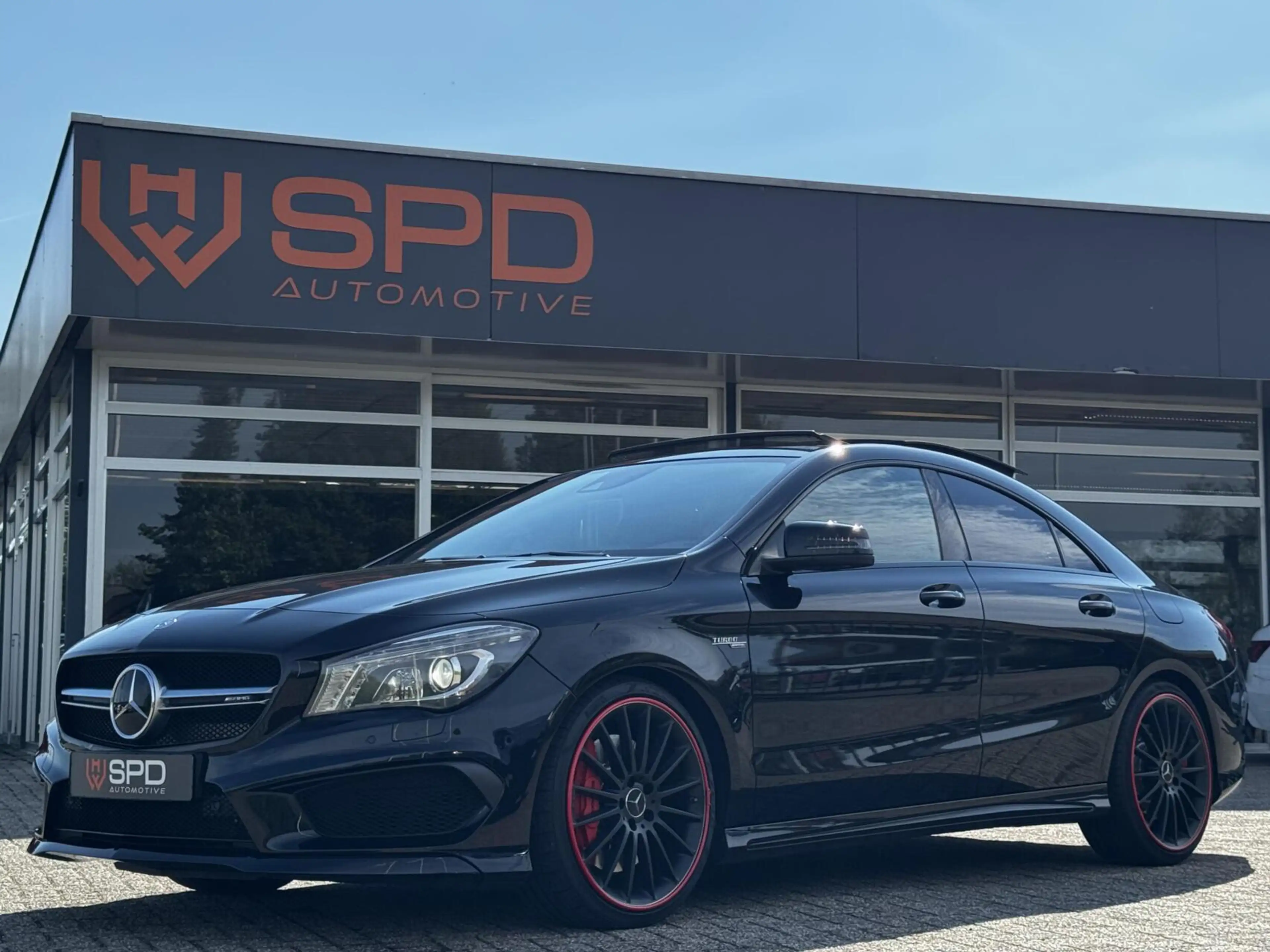 Mercedes-Benz CLA 45 AMG 4MATIC|Recaro|Pano|361PK|H&K|Memo
