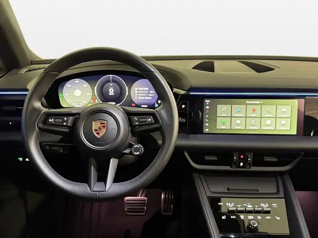 Porsche Macan view 12