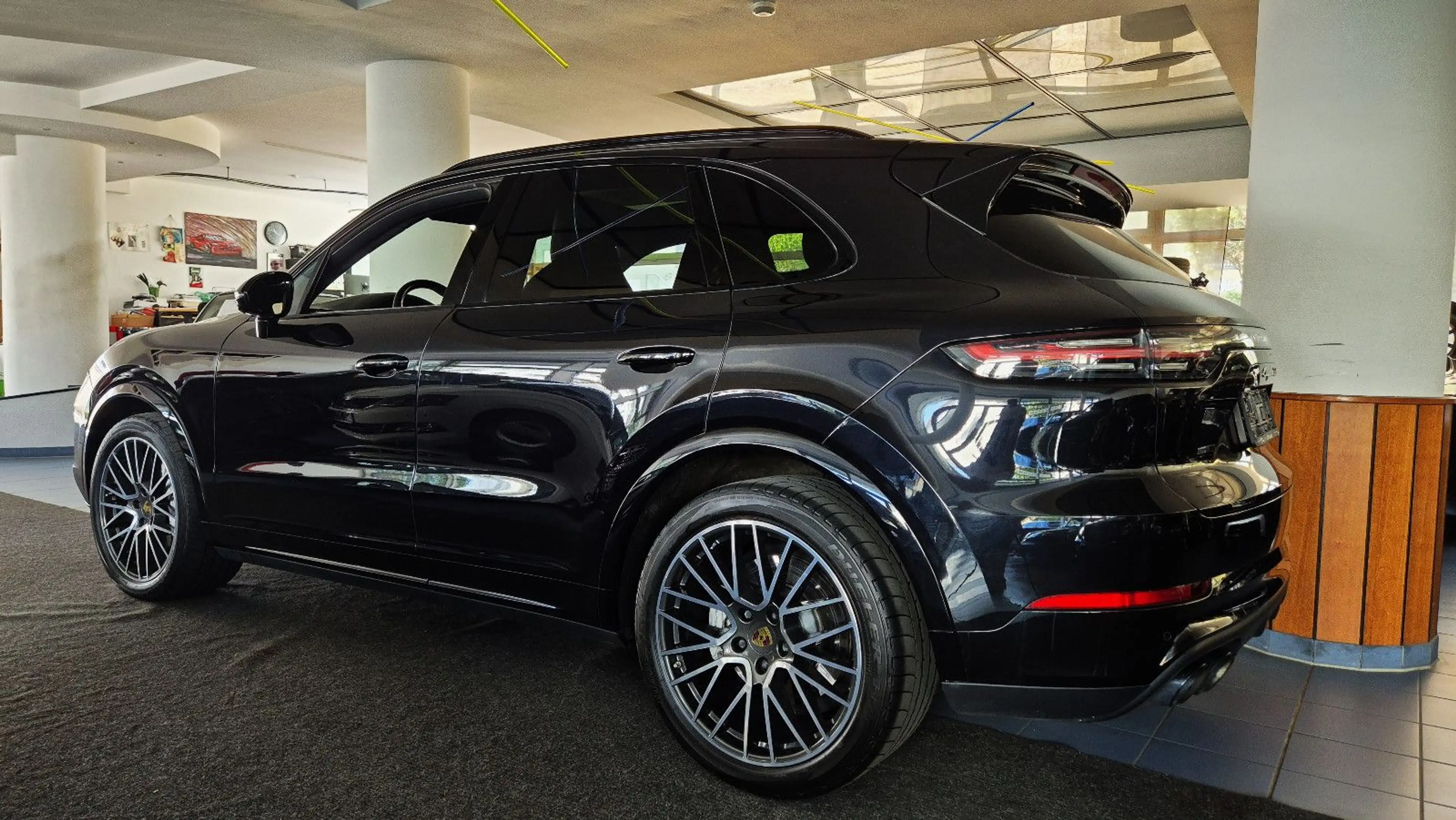 Porsche Cayenne Turbo/21"/360°/Bose/Leder/Pano/Soft/Stand — photo 8