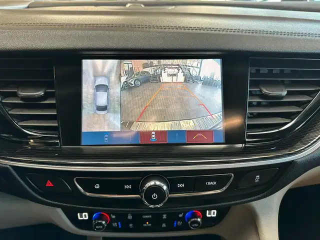 Opel Insignia view 14